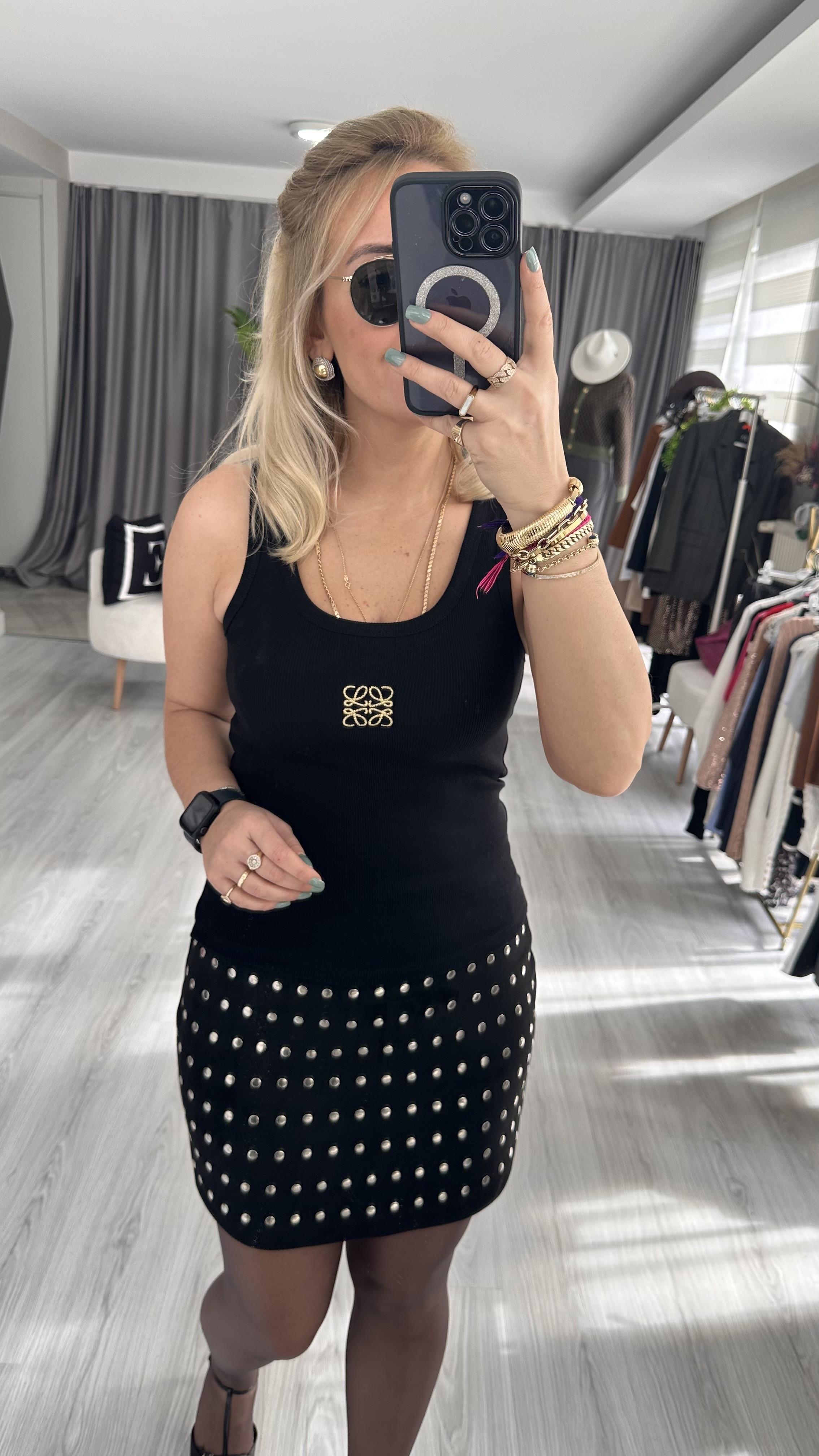 MARKA LOGOLU FİTİLLİ SİYAH ATLET