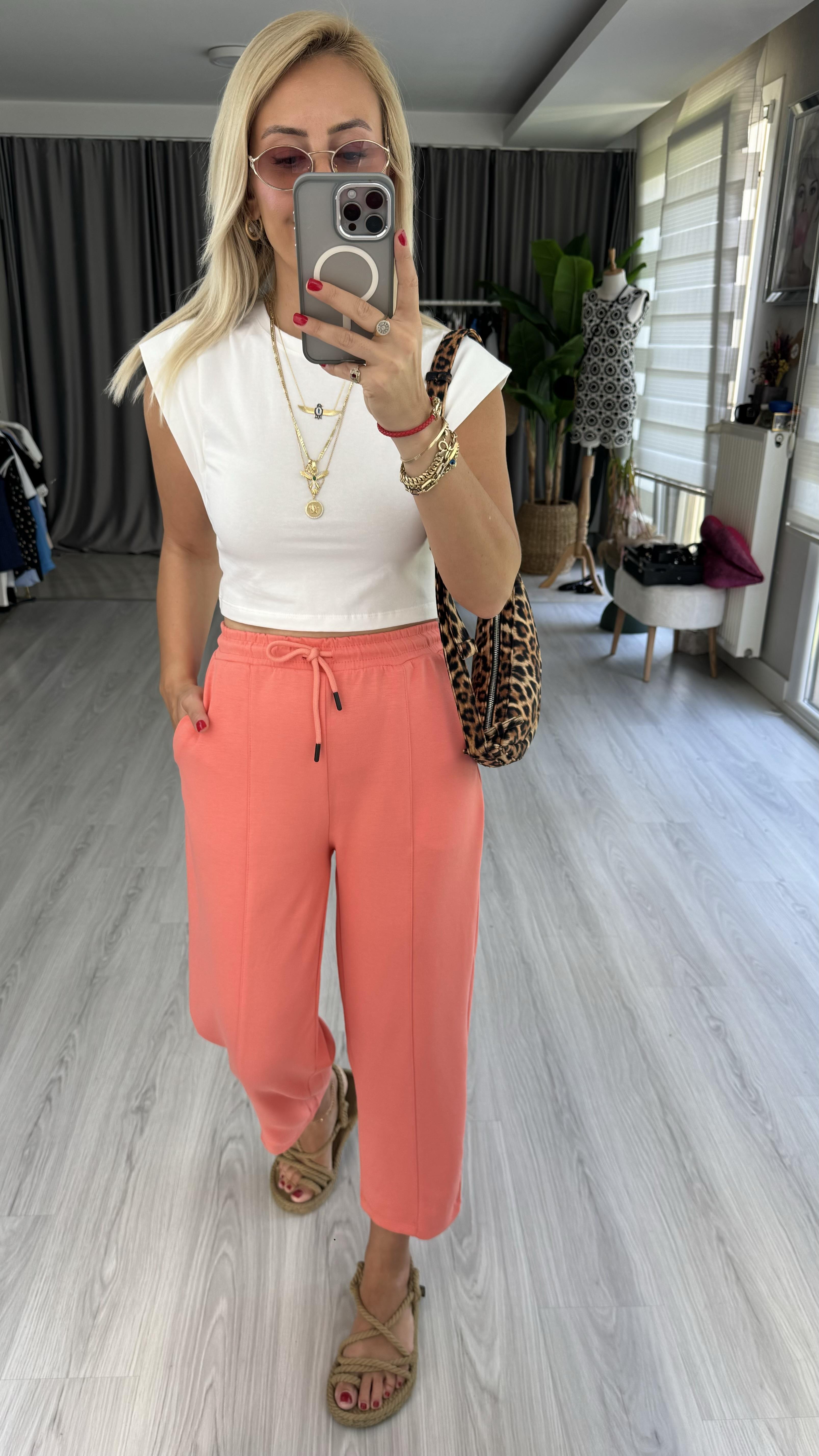 MODAL KUMAŞ BELİ LASTİKLİ YAVRUAĞZI EŞOFMAN