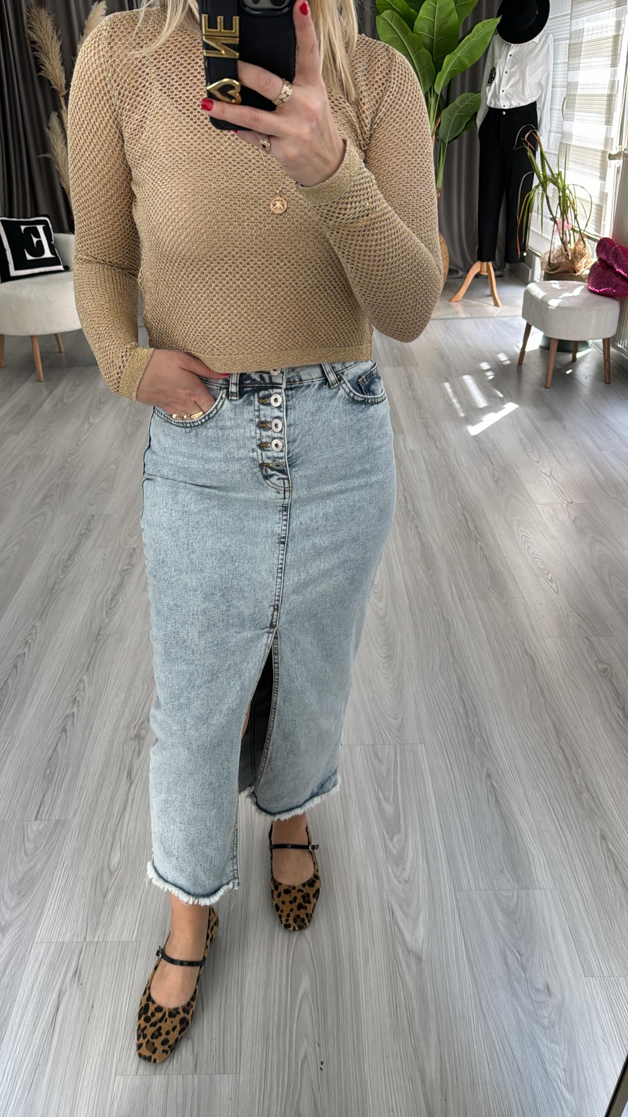 ÖNDEN DÜĞMELİ YIRTMAÇLI DENİM ETEK