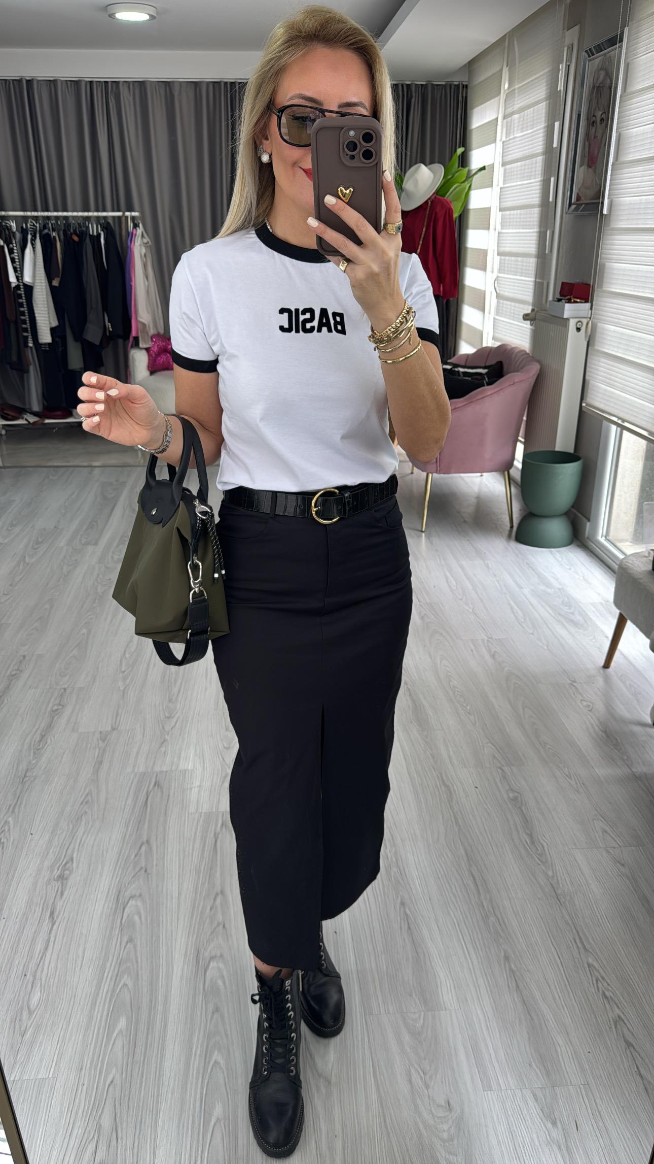 Önden Yırtmaçlı Midi Boy Siyah Etek