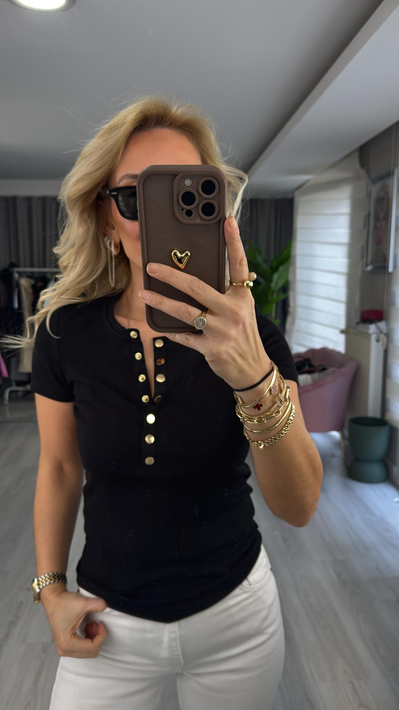 Önü Gold Düğmeli Kaşkorse Yarım Kol Siyah Bluz