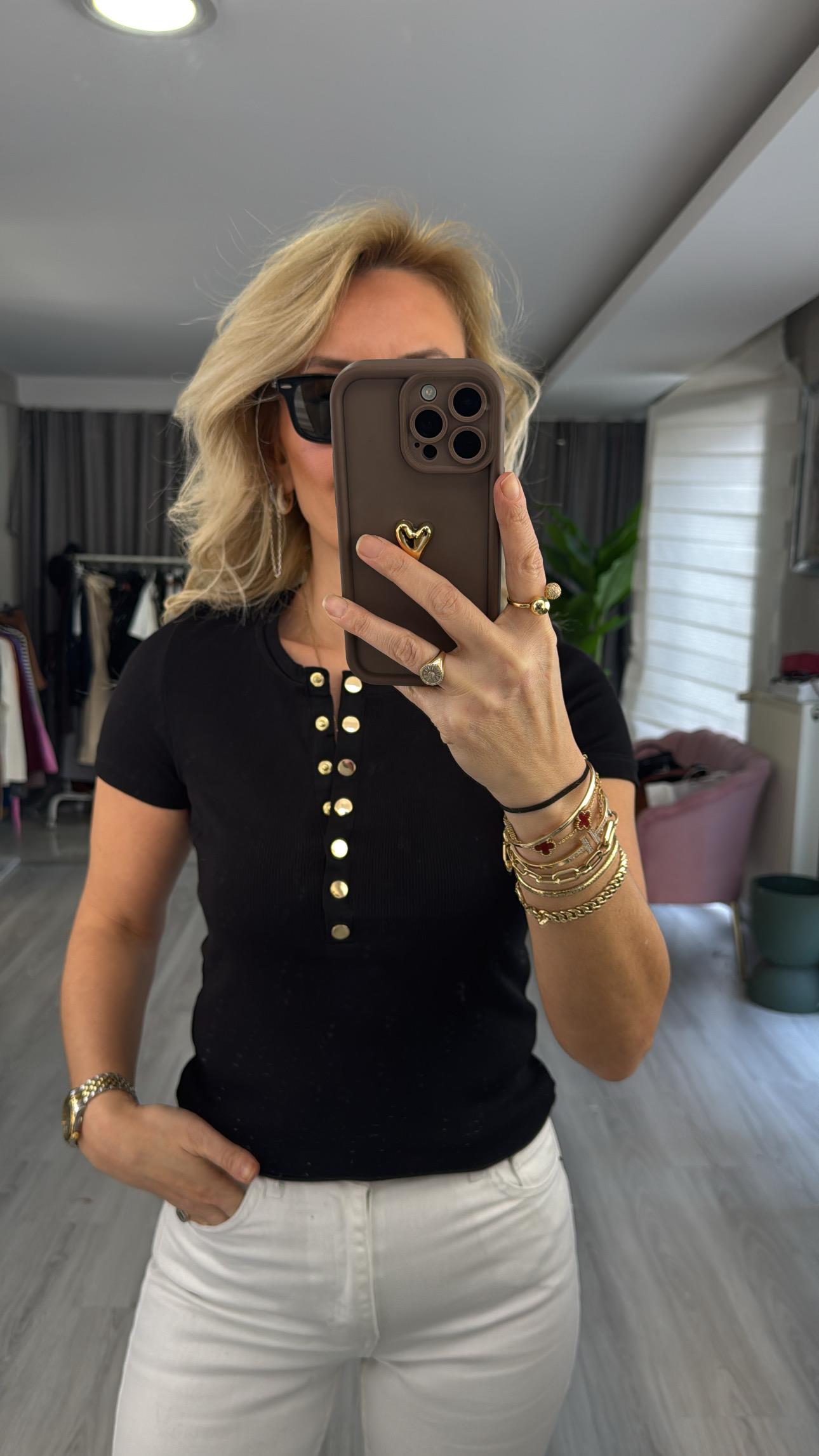 Önü Gold Düğmeli Kaşkorse Yarım Kol Siyah Bluz