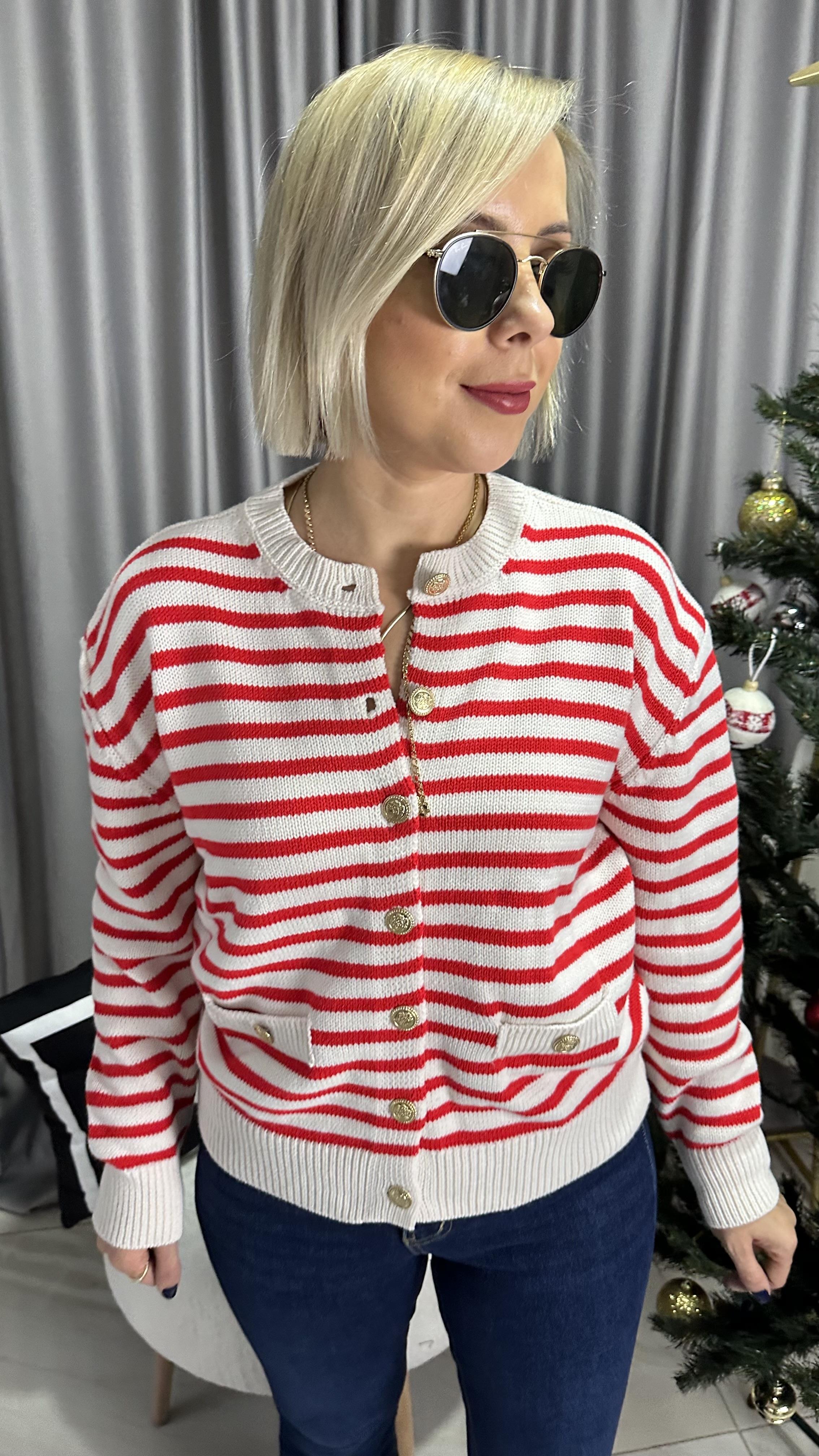 ORJİNAL MARKA GOLD DÜĞMELİ KIRMIZI ÇİZGİLİ TRİKO HIRKA