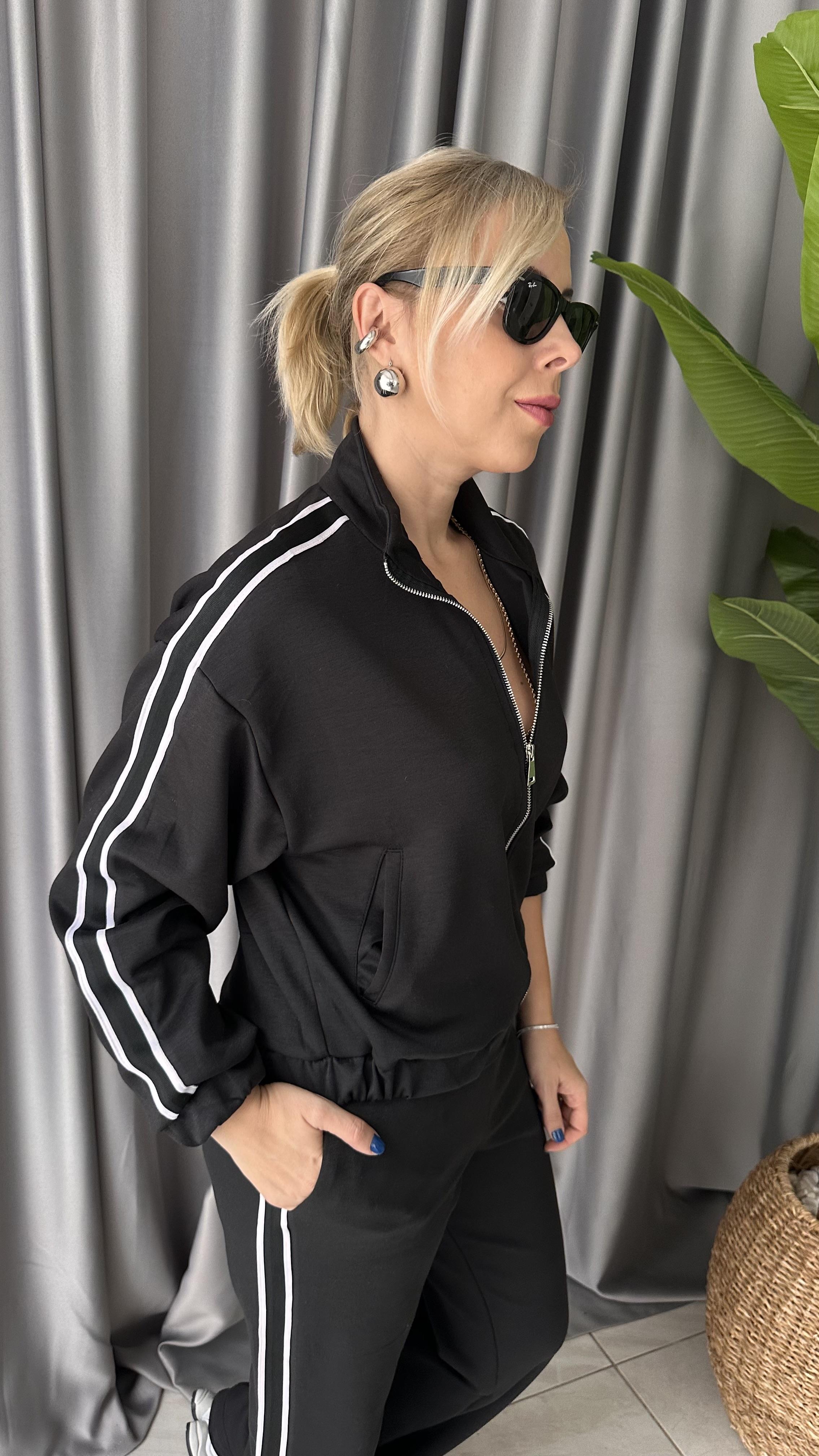 ORJİNAL MODEL ŞERİT DETAY PREMİUM SİYAH TAKIM 