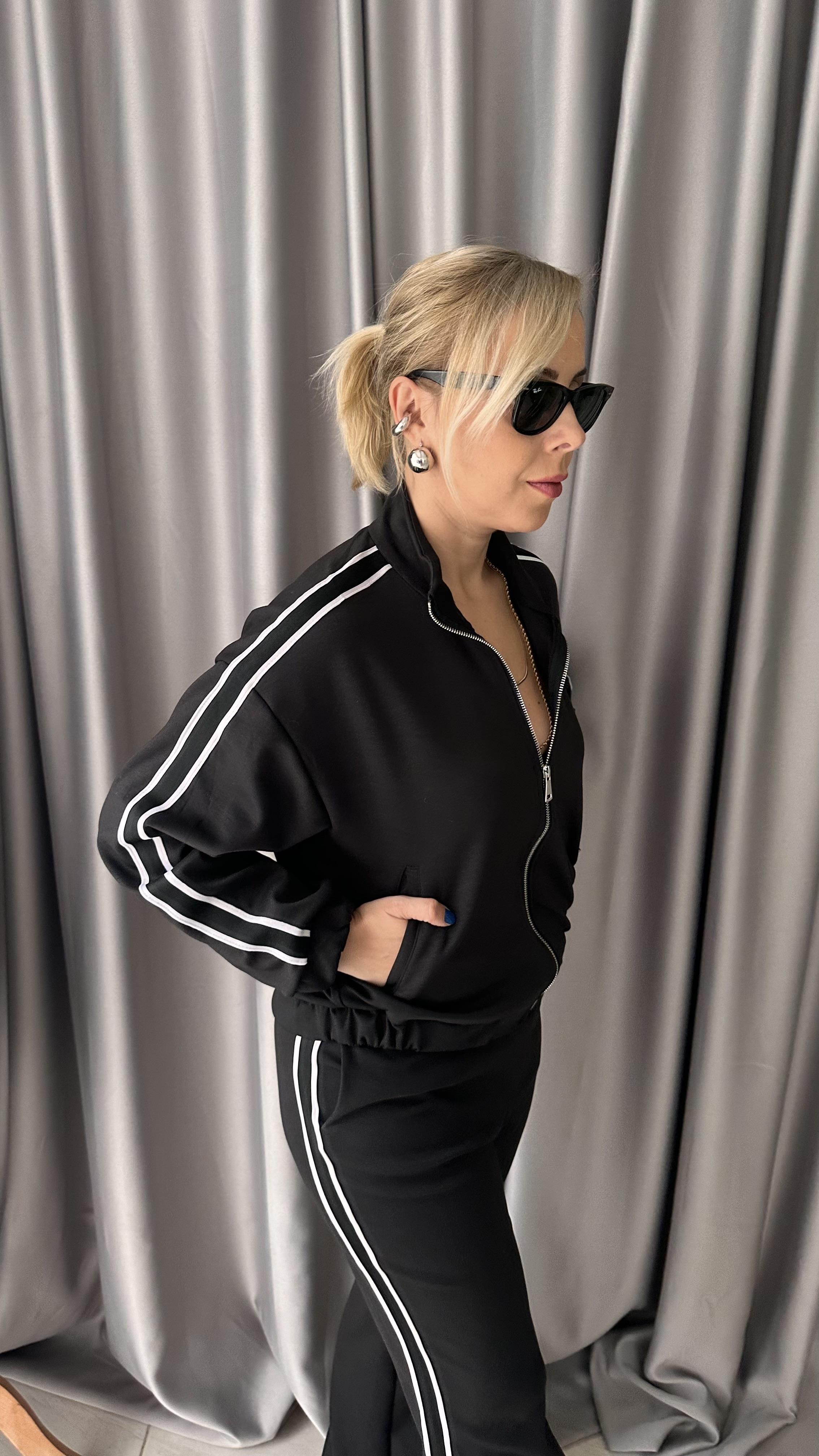 ORJİNAL MODEL ŞERİT DETAY PREMİUM SİYAH TAKIM 