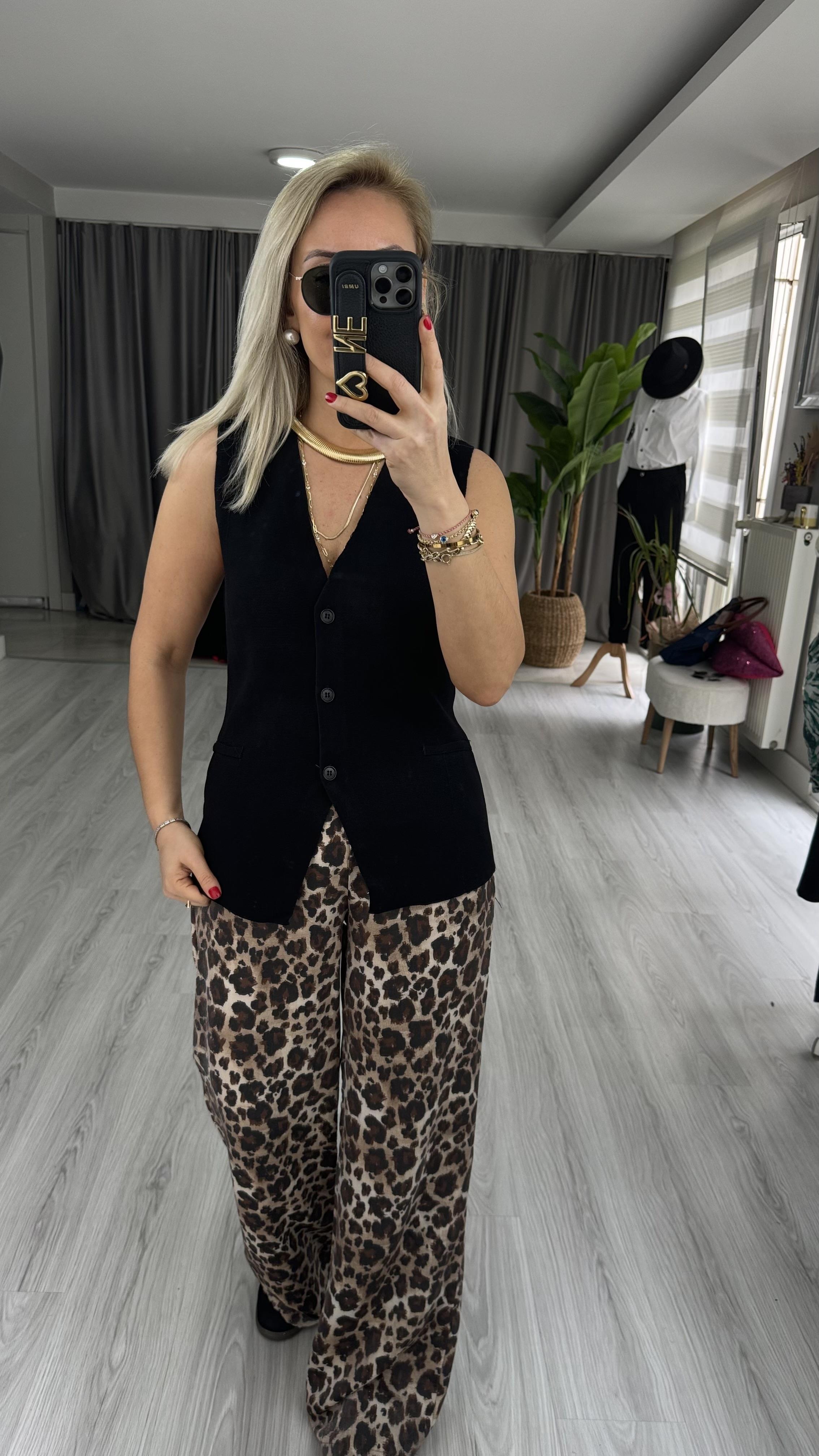 ORJİNAL MODEL SİYAH MERSERİZE YELEK