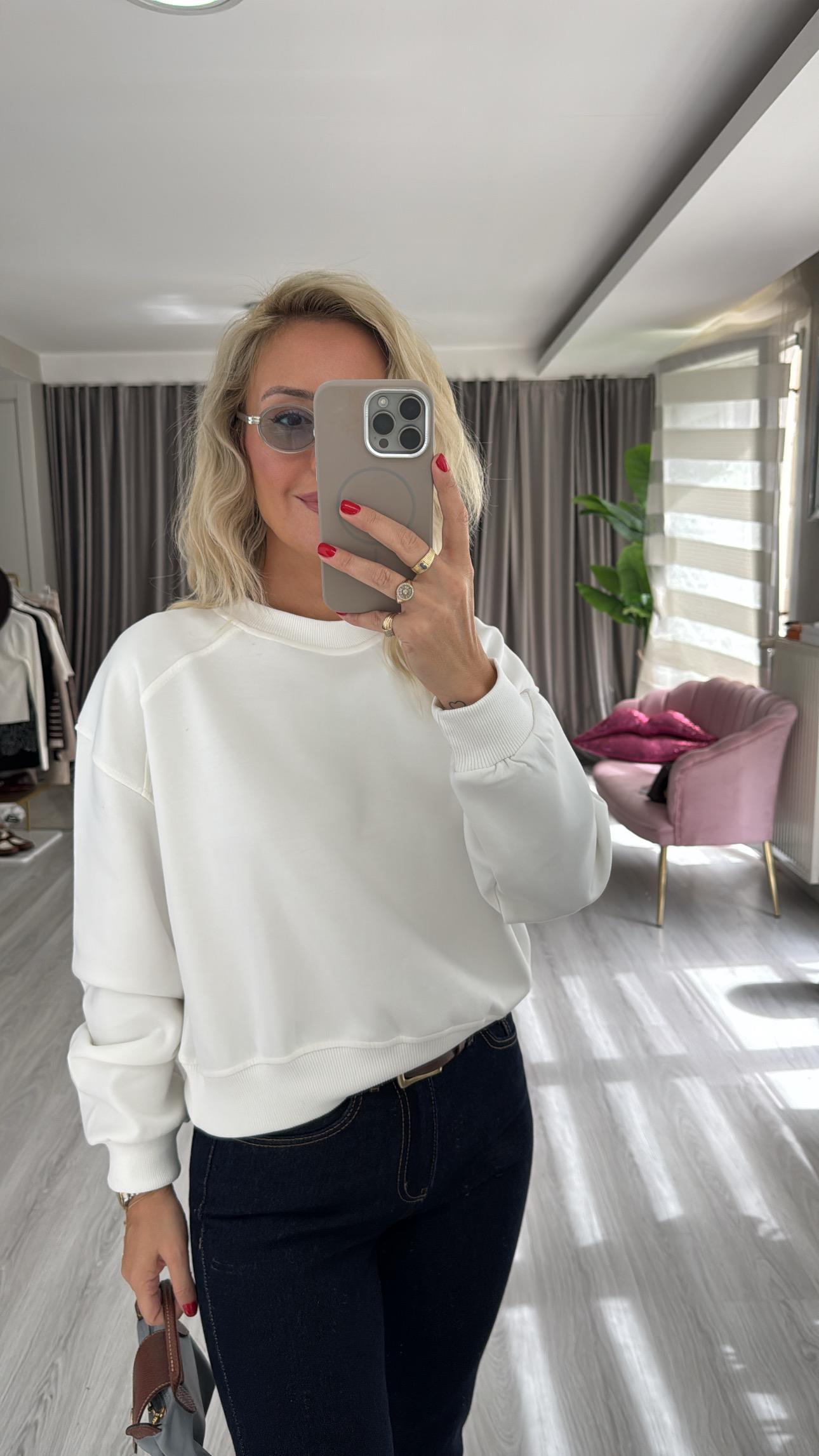 Pamuklu Şardonsuz Beyaz Sweatshirt