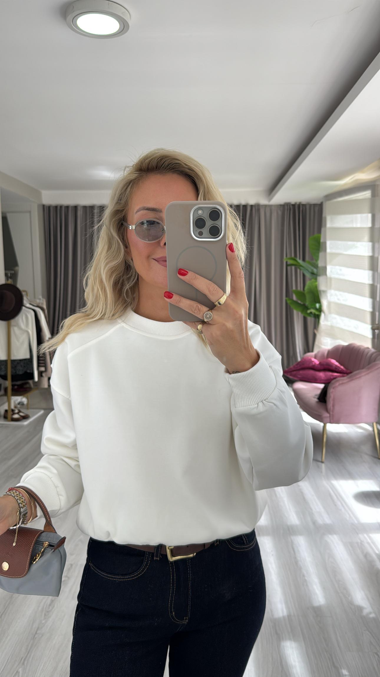 Pamuklu Şardonsuz Beyaz Sweatshirt