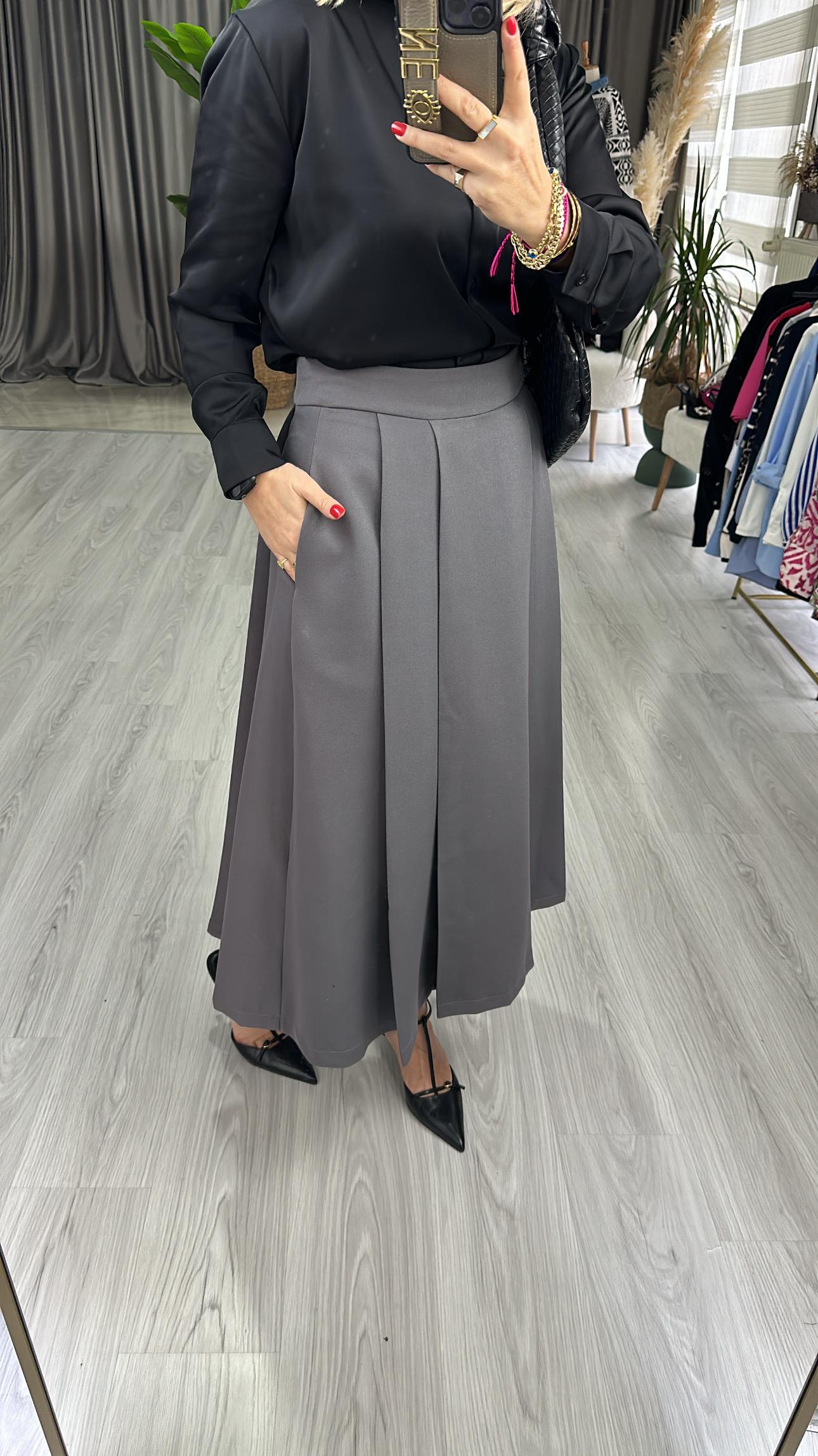 PİLELİ KLOŞ MİDİ BOY GRİ ETEK