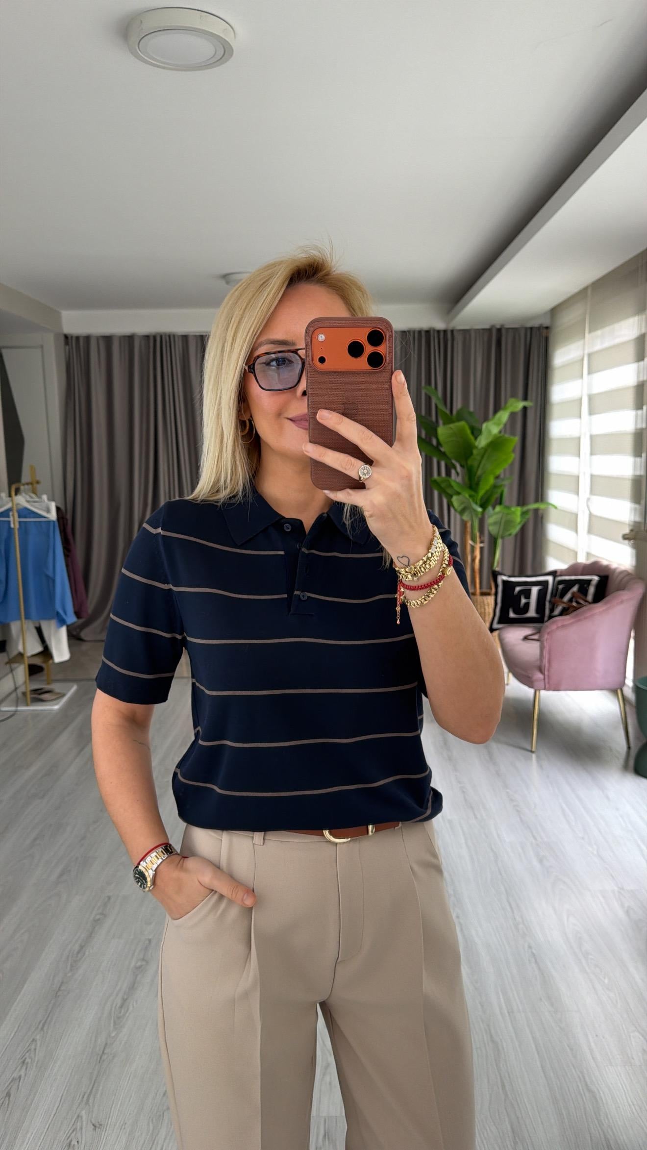 Polo Yaka Bej Çizgili Lacivert İpek Doku Yarım Kol Triko