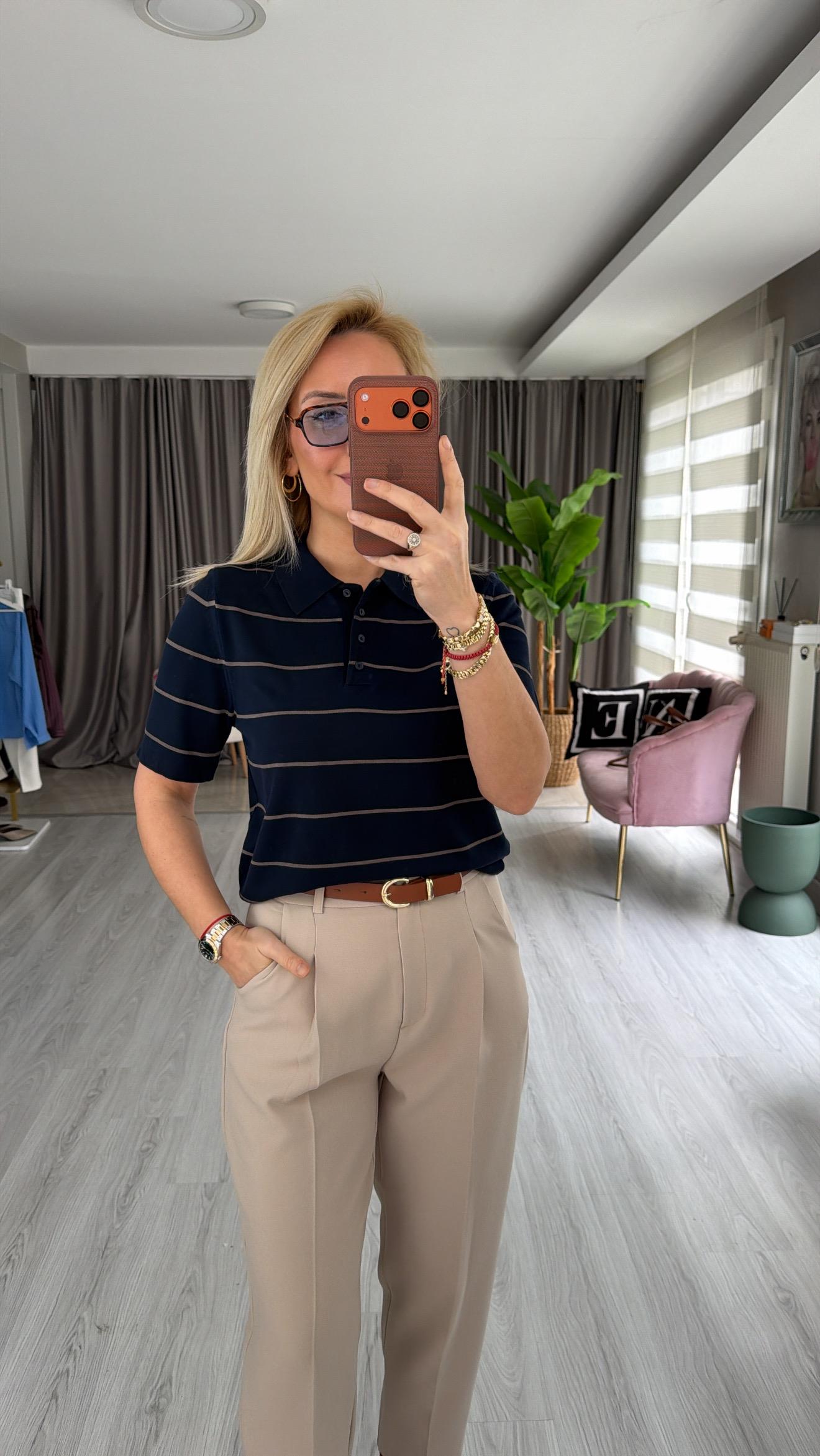 Polo Yaka Bej Çizgili Lacivert İpek Doku Yarım Kol Triko