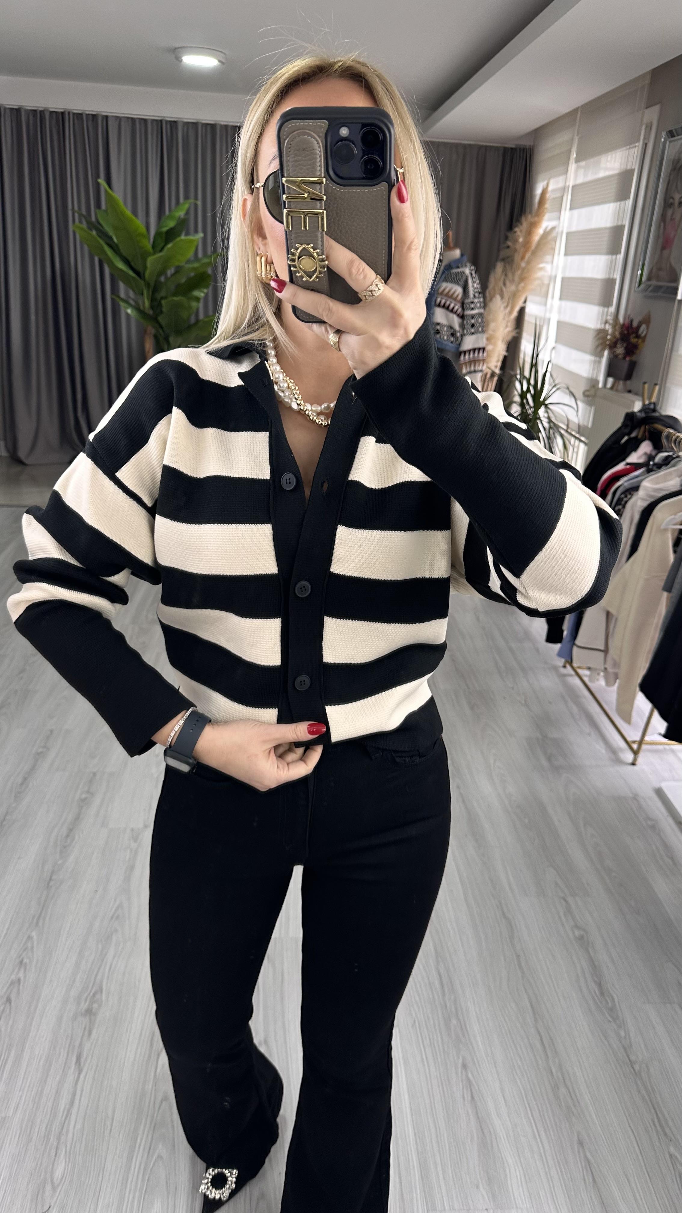 POLO YAKA ÇİZGİLİ TRİKO HIRKA