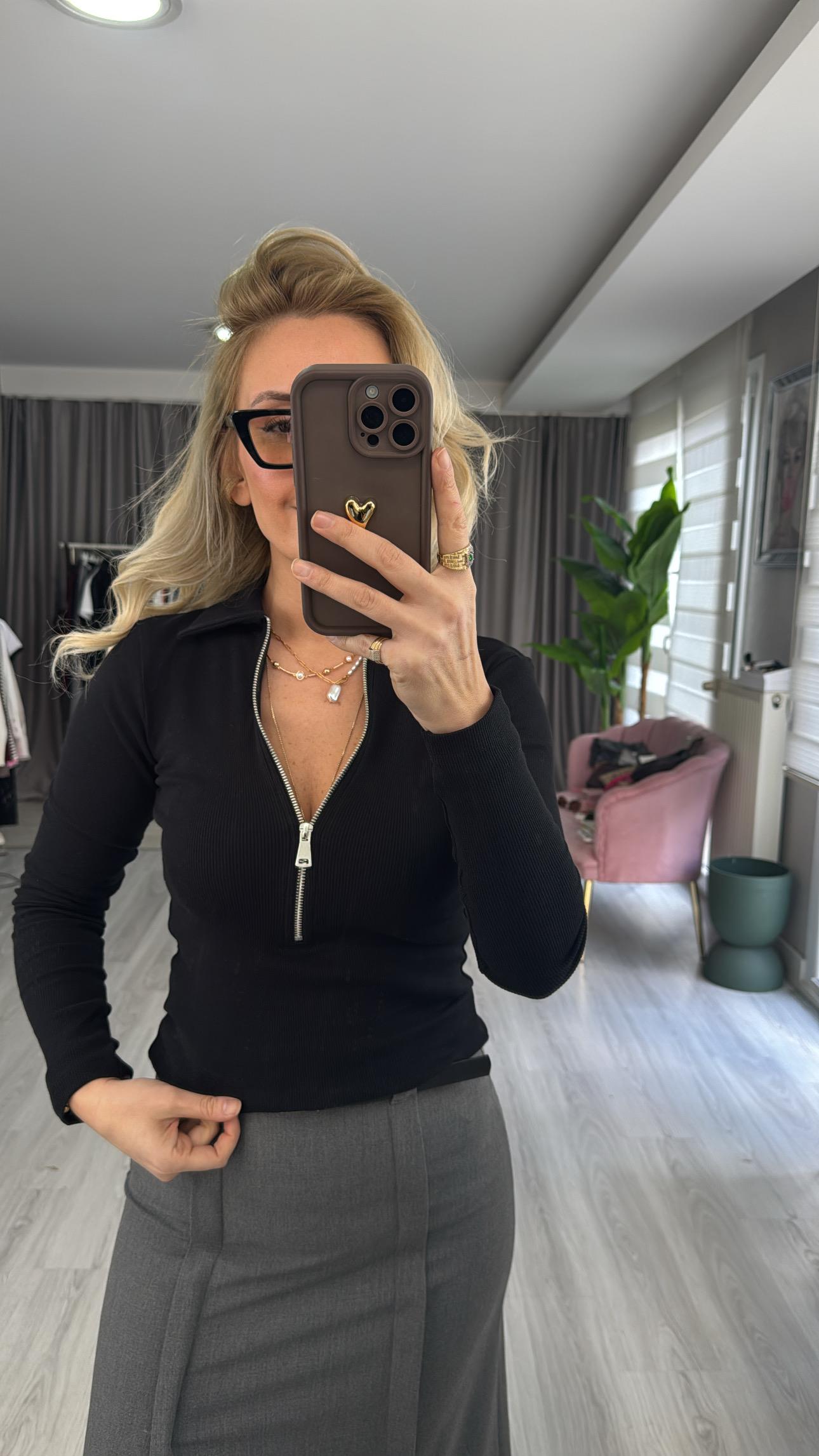 Polo Yaka Fermuar Detaylı Fitilli Siyah Triko Bluz