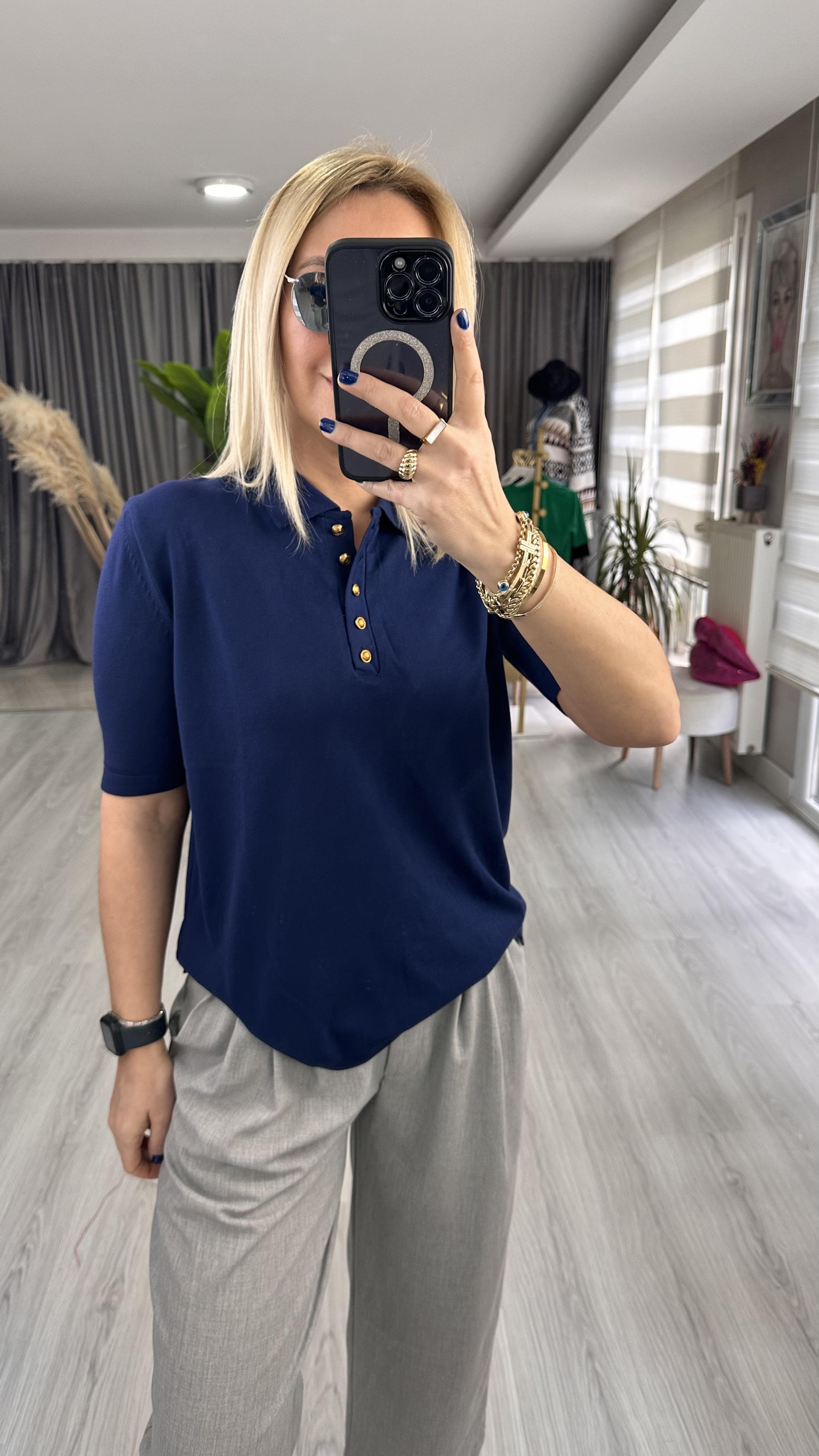 Polo Yaka Gold Düğmeli Lacivert Triko