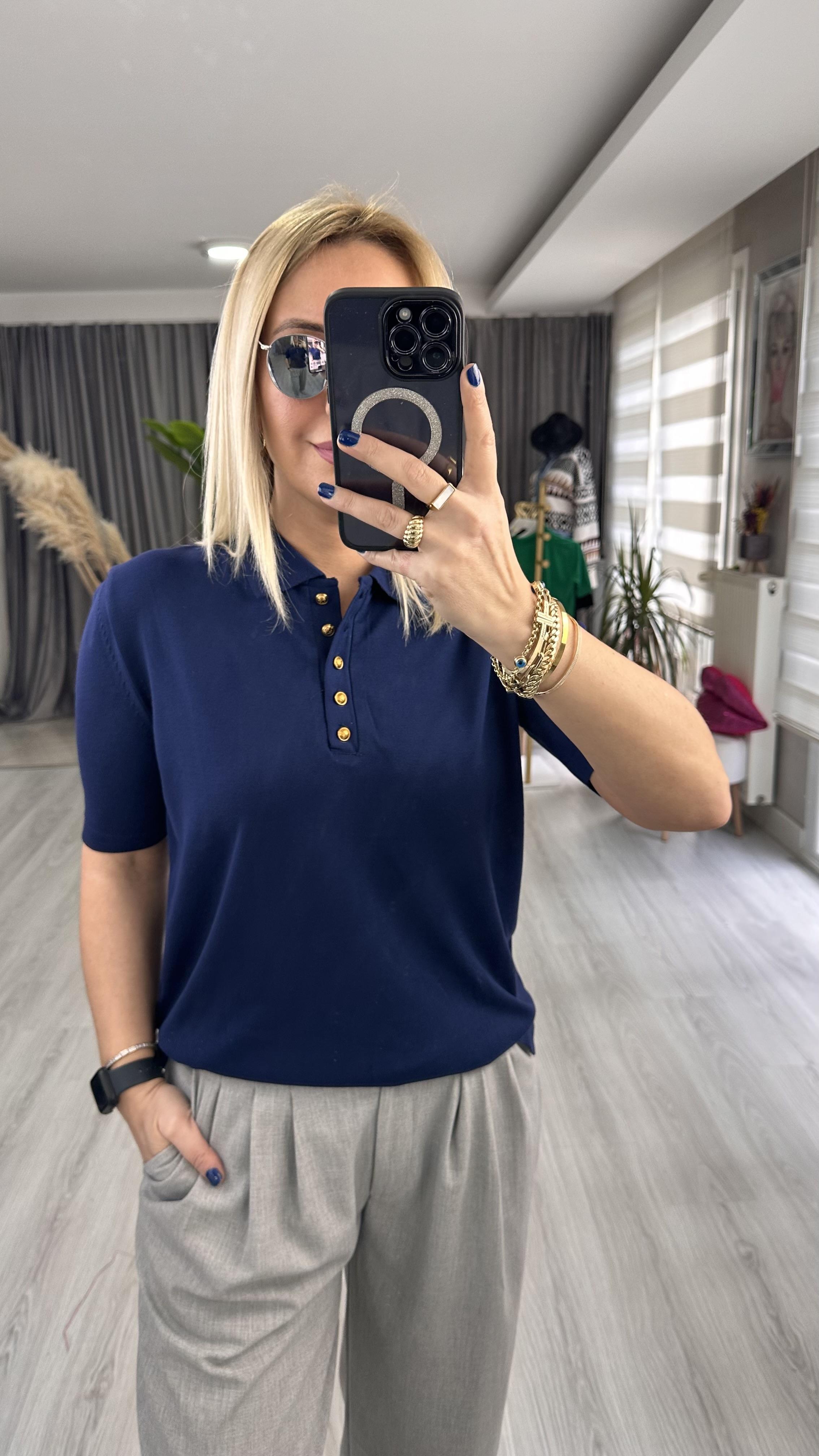 Polo Yaka Gold Düğmeli Lacivert Triko