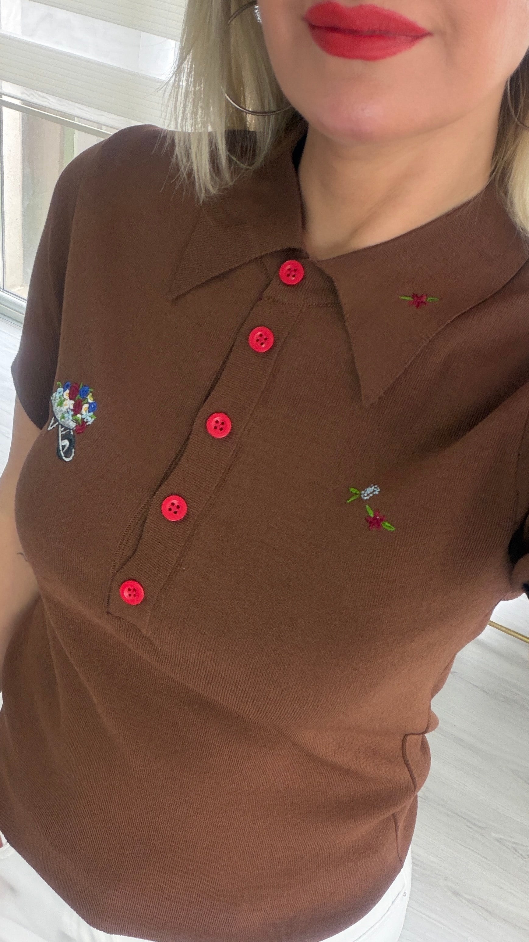 Polo Yaka Nakış İşlemeli Kahverengi Premium Triko