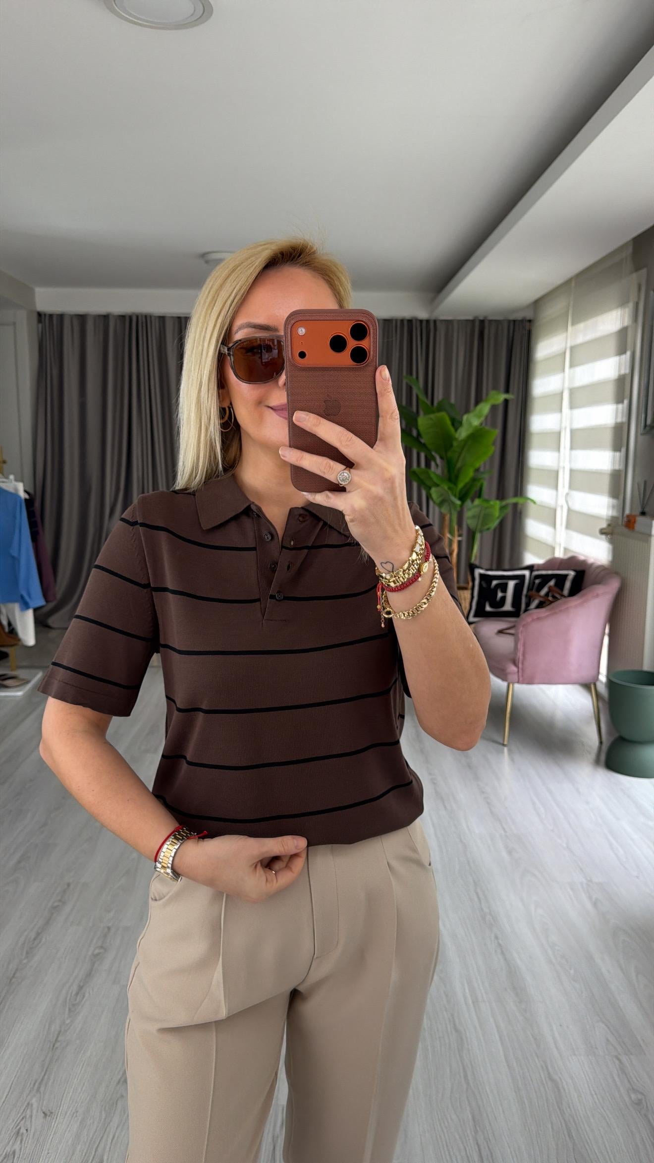 Polo Yaka Siyah Çizgili Kahverengi İpek Doku Yarım Kol Triko
