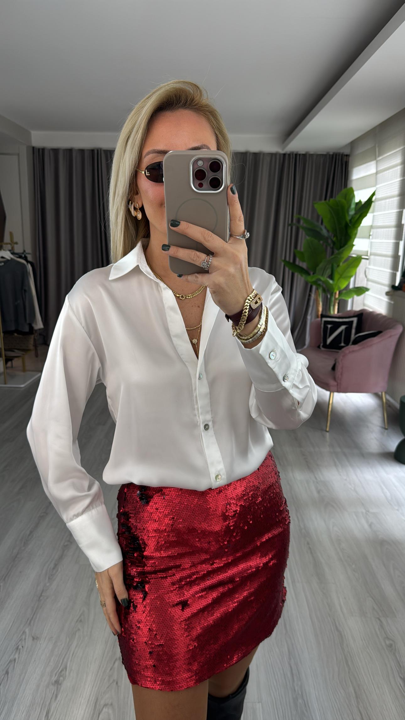 Sedef Düğmeli Ekru Saten Gömlek