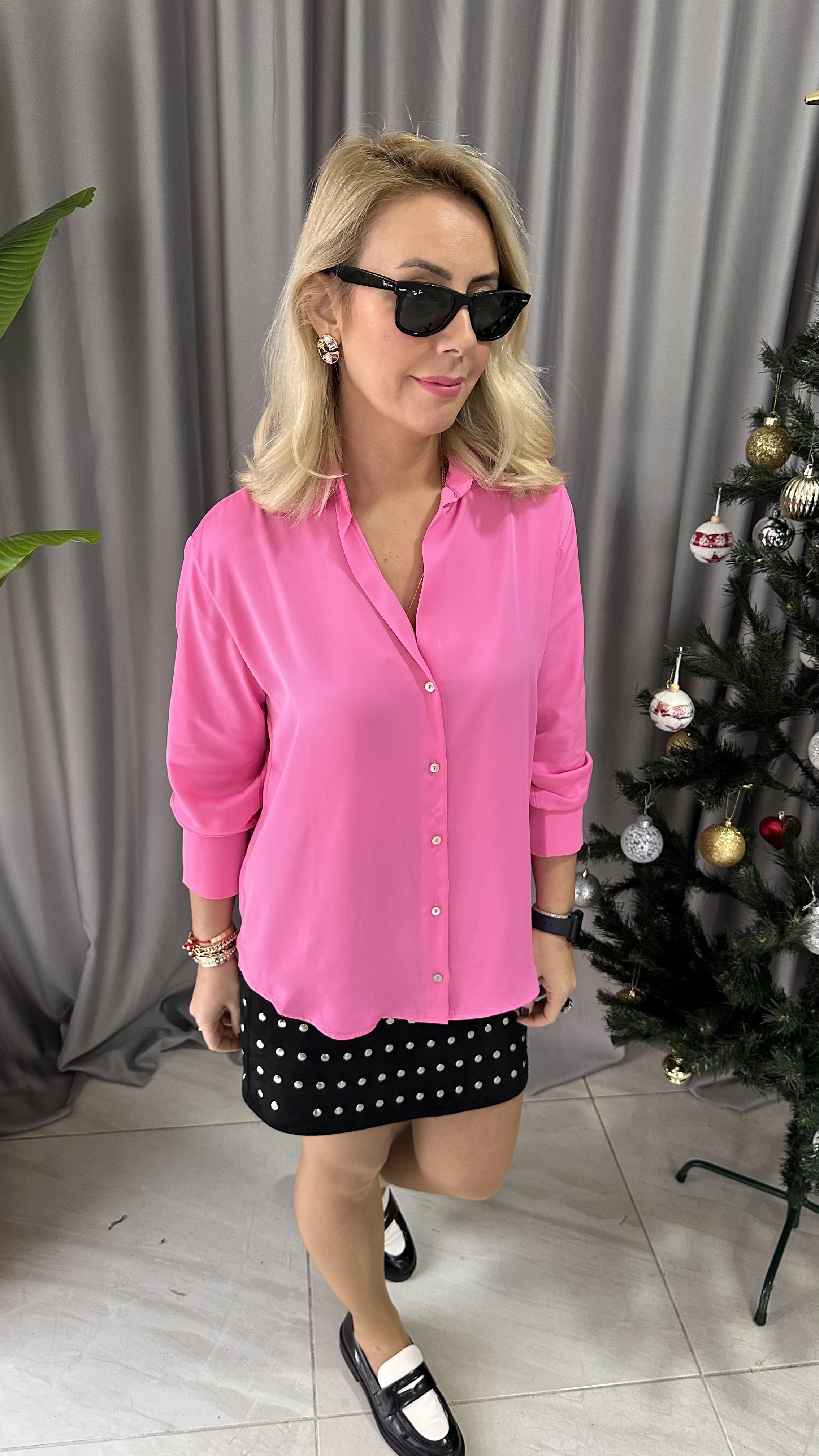 SEDEF DÜĞMELİ PEMBE SATEN GÖMLEK