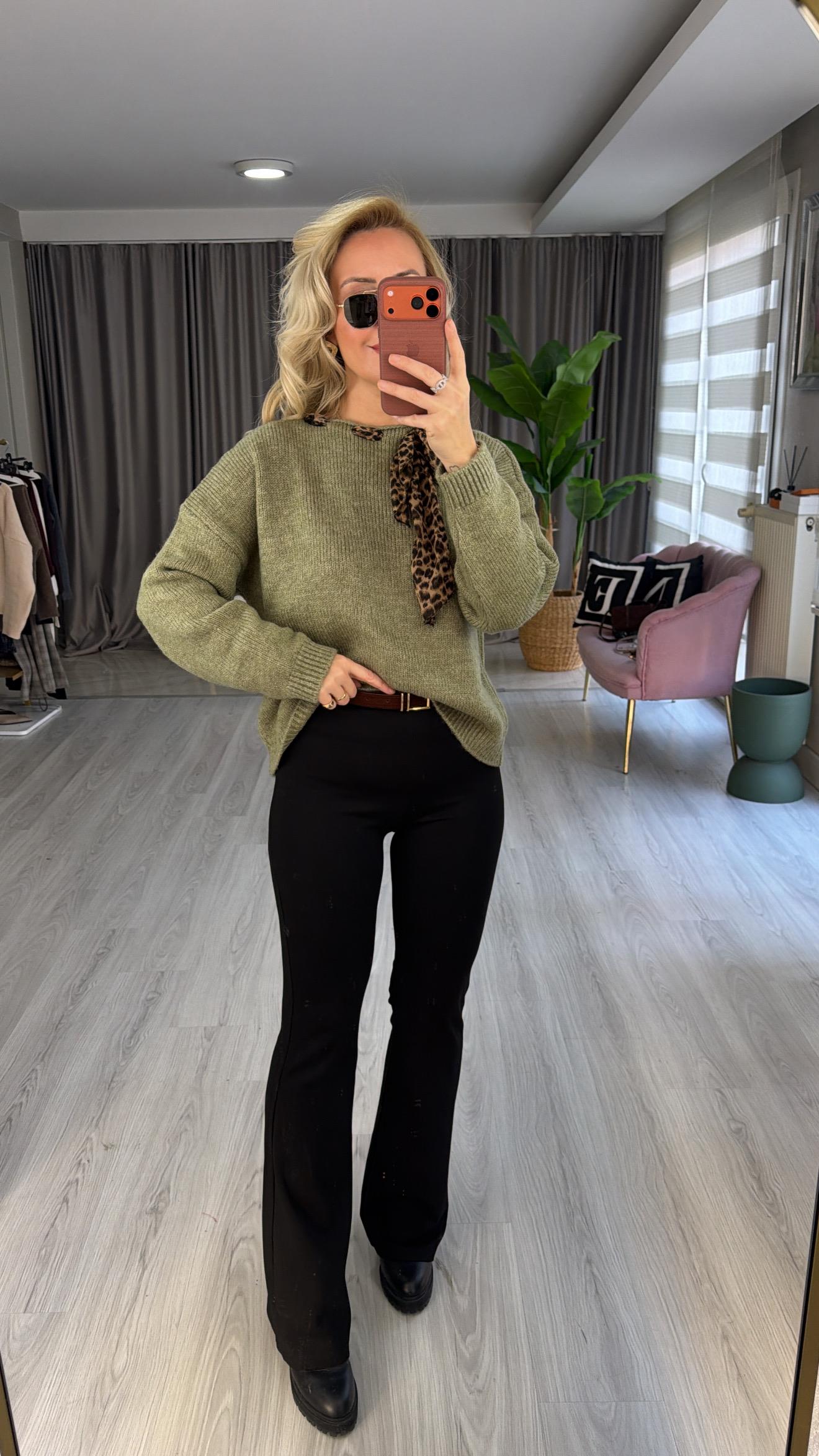 Süet Kemerli Beli Lastikli Çelik Örme Siyah Tayt Pantolon