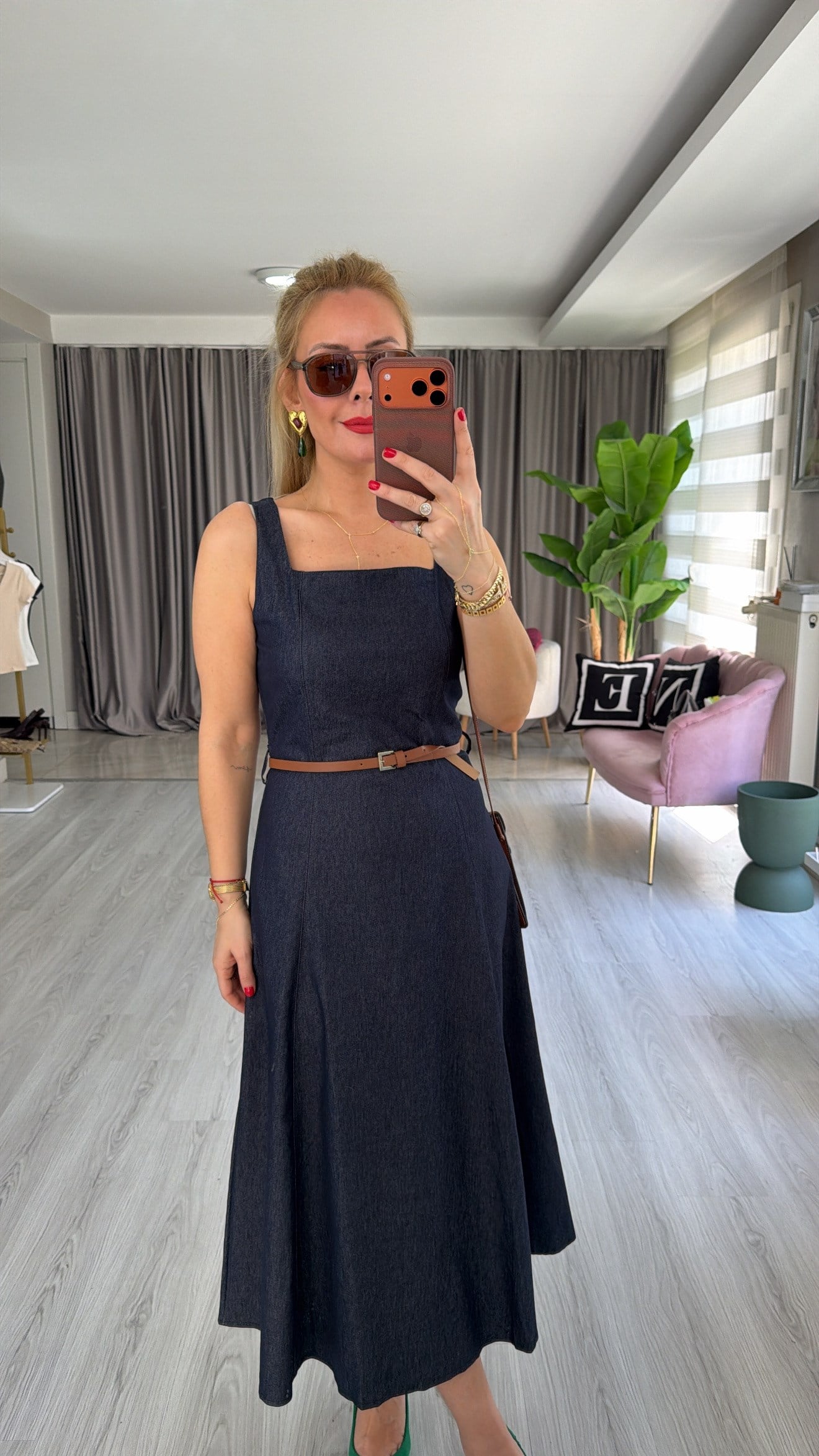 Taba Kemerli Askılı Lacivert Denim Elbise