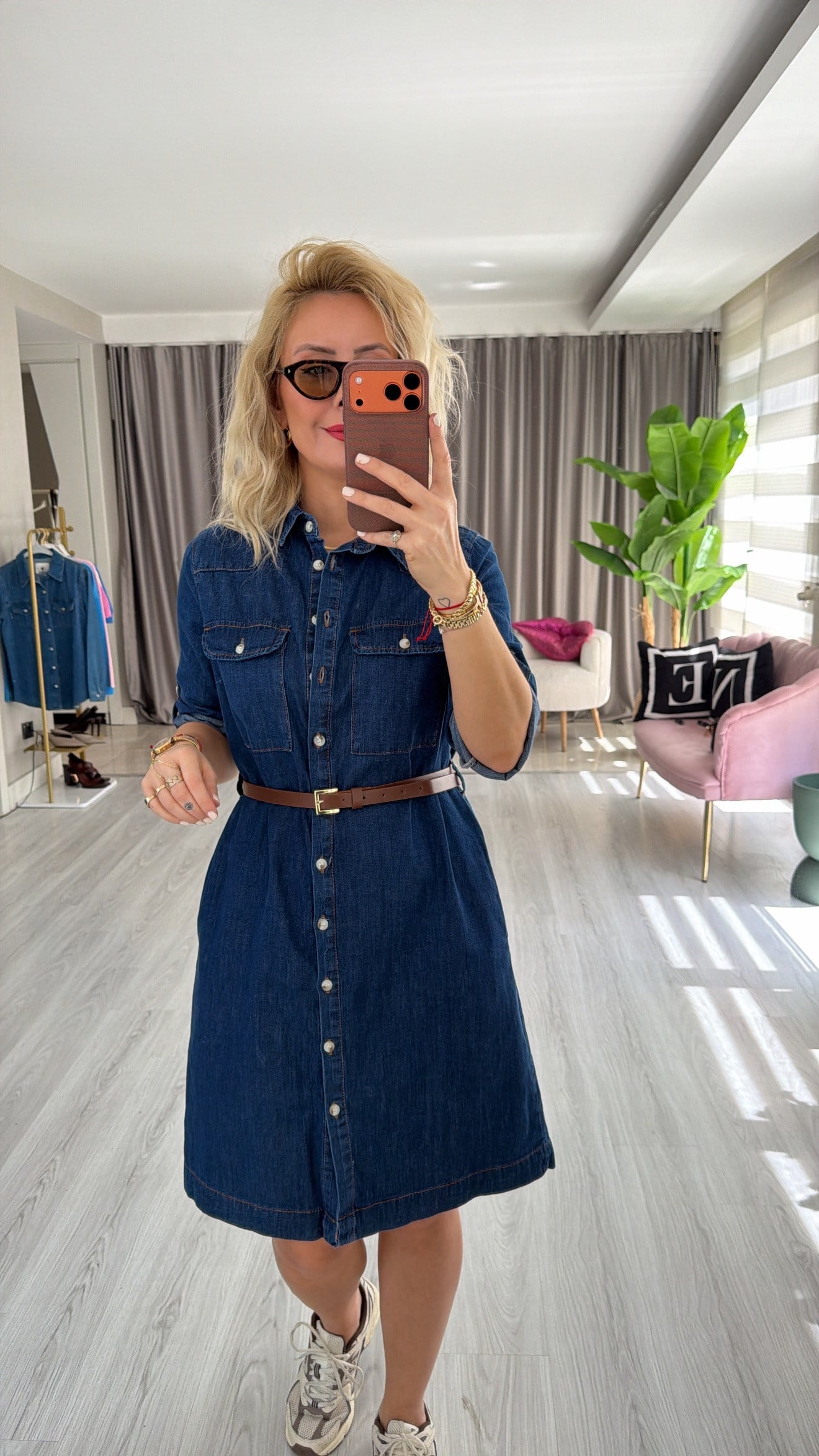 Taba Kemerli Önden Düğmeli Pamuklu Jean Elbise