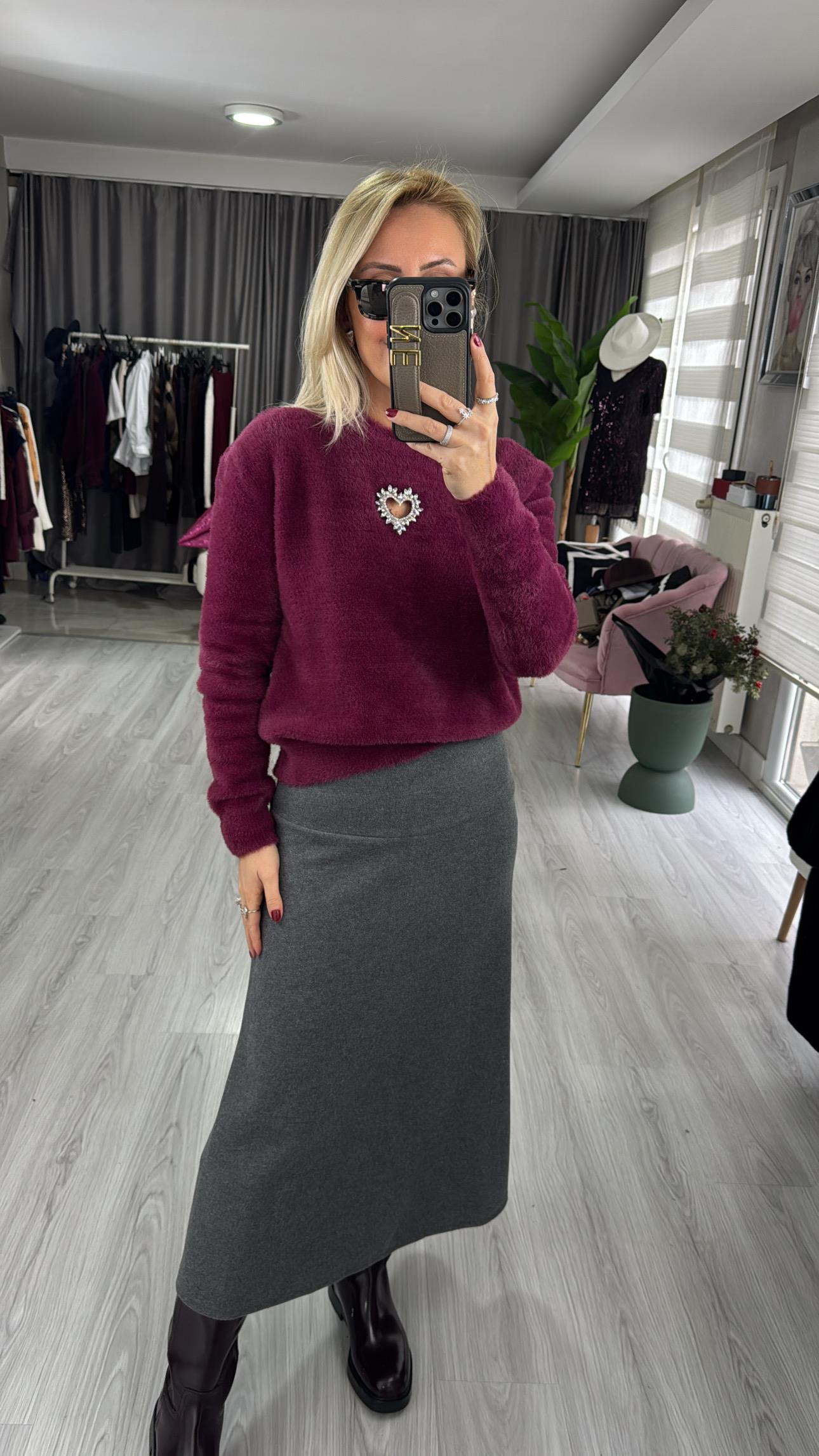 Taş Kalp Detaylı Yumuşacık Bordo Triko