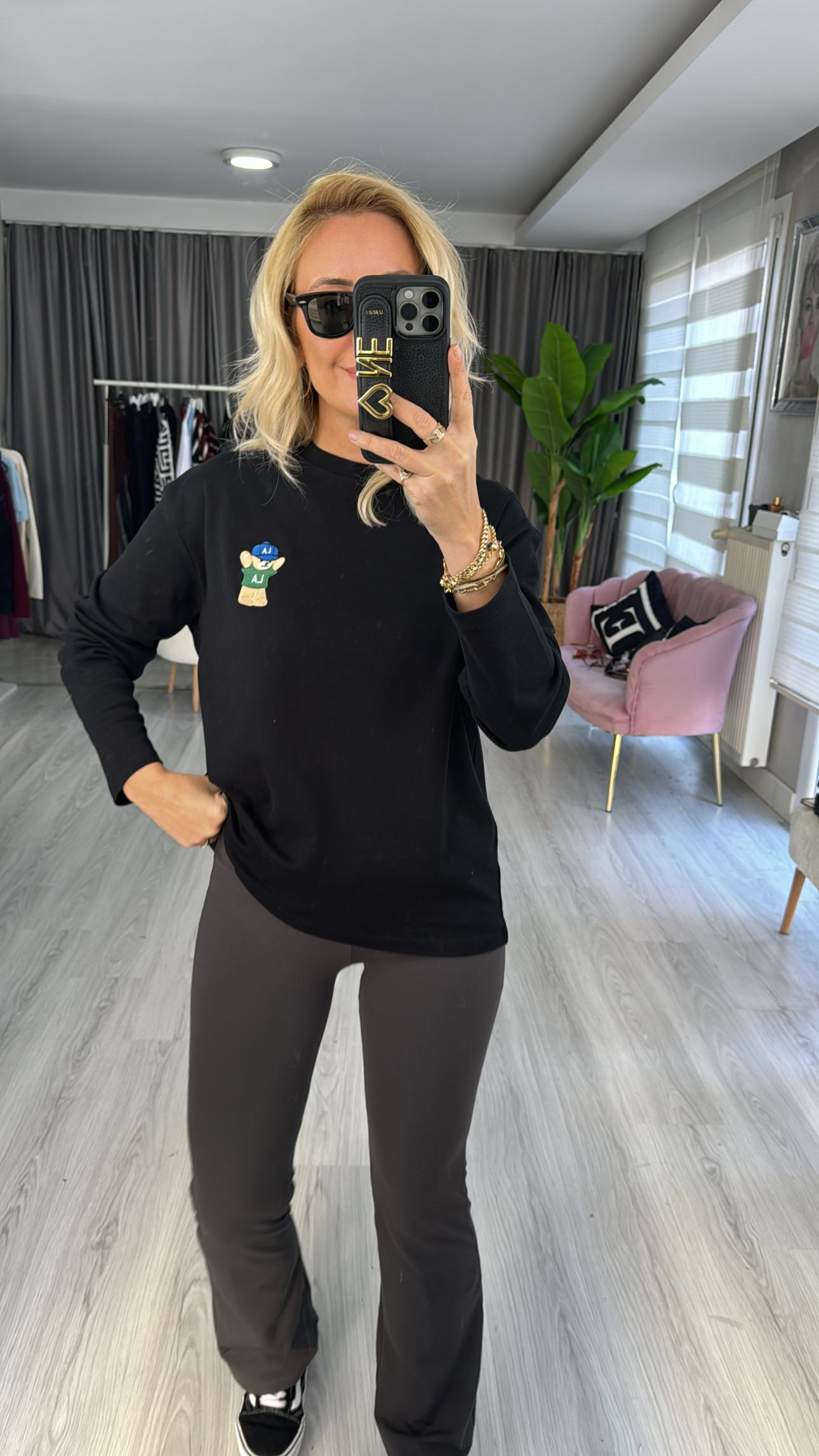 Teddy İşlemeli Siyah Sweatshirt