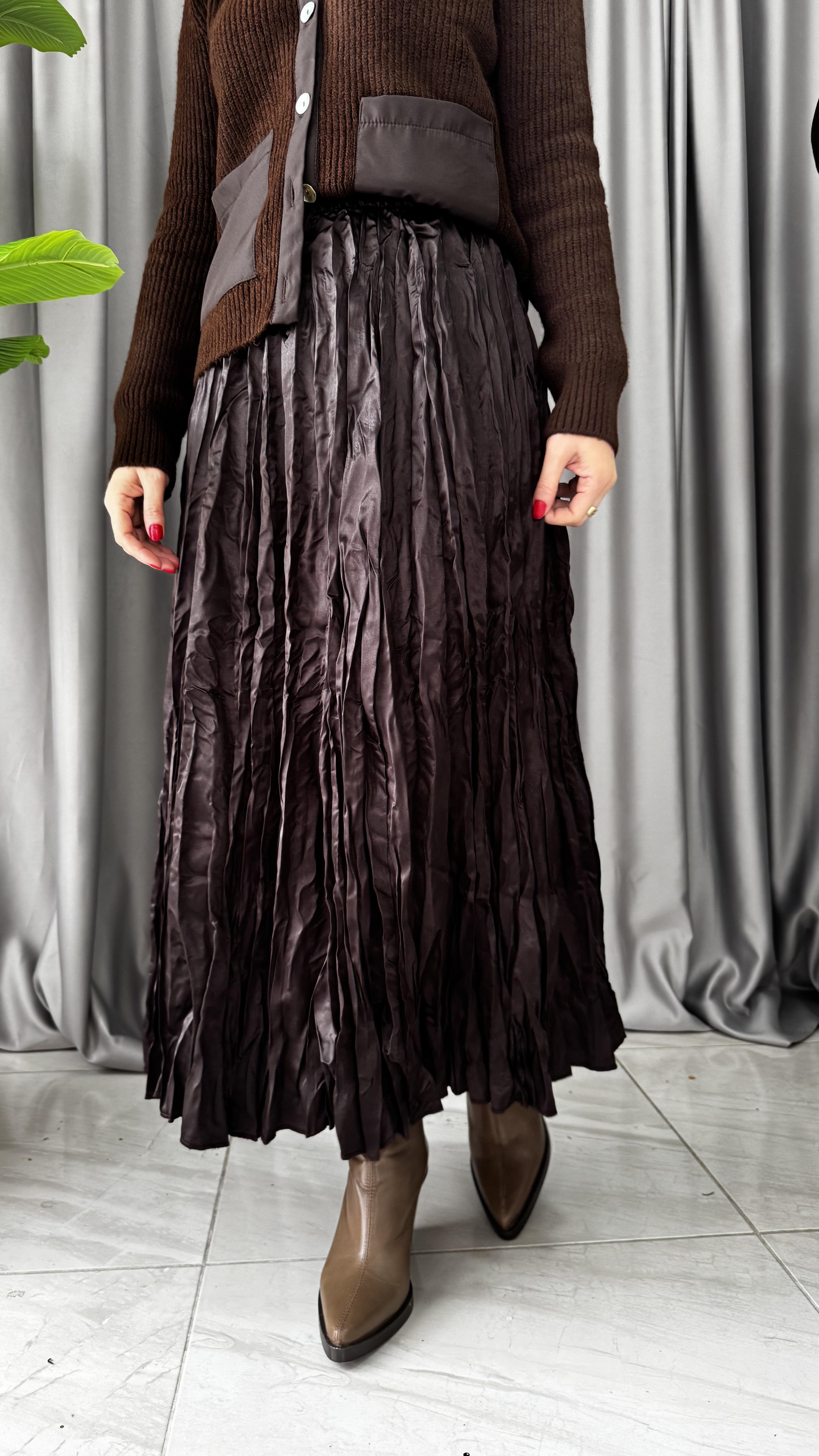 Tok Dokuda Buruş Kumaş Acı Kahve Saten Etek