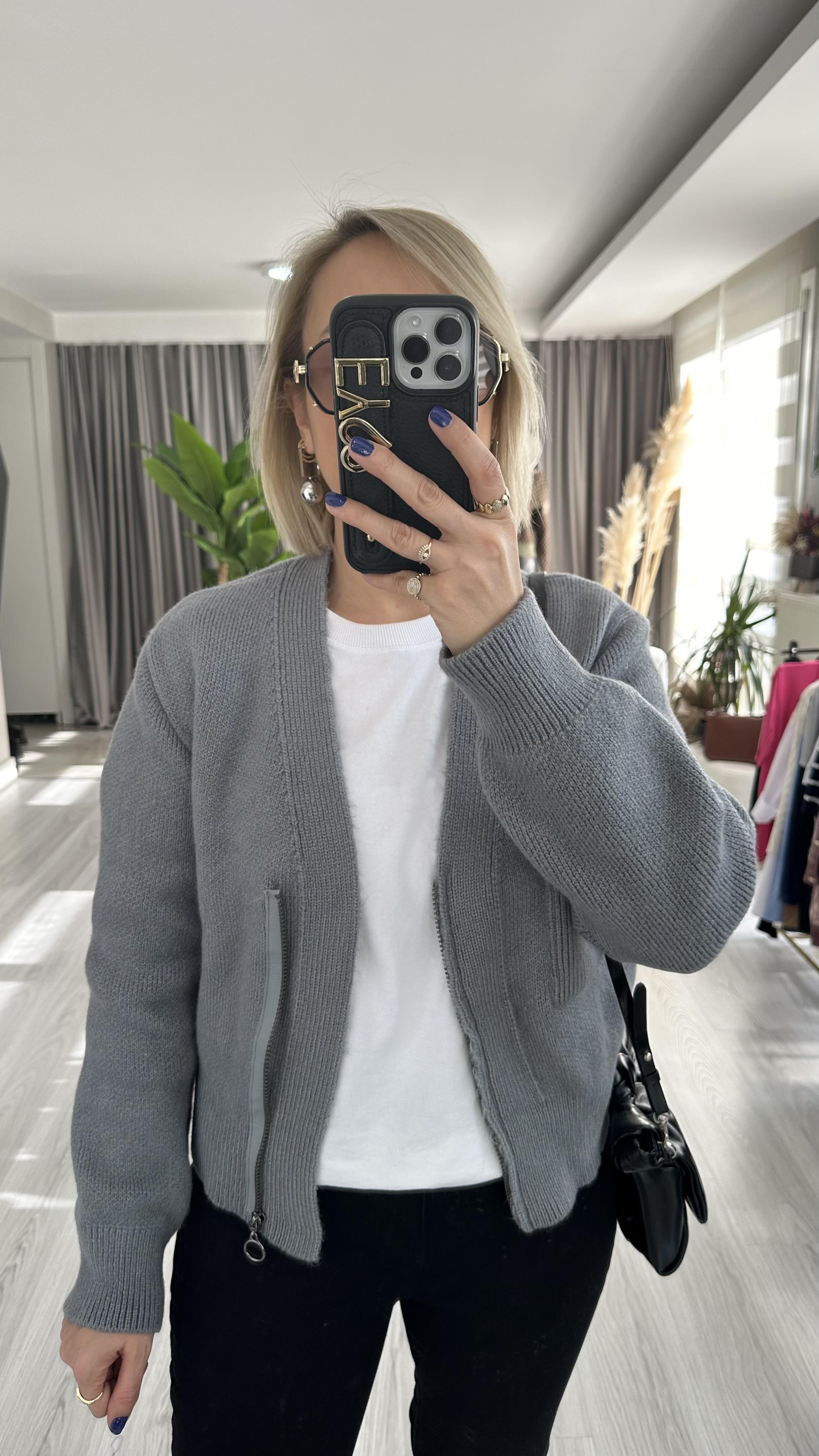 TOK DOKUDA CEPLİ,FERMUARLI ANTRASİT HIRKA