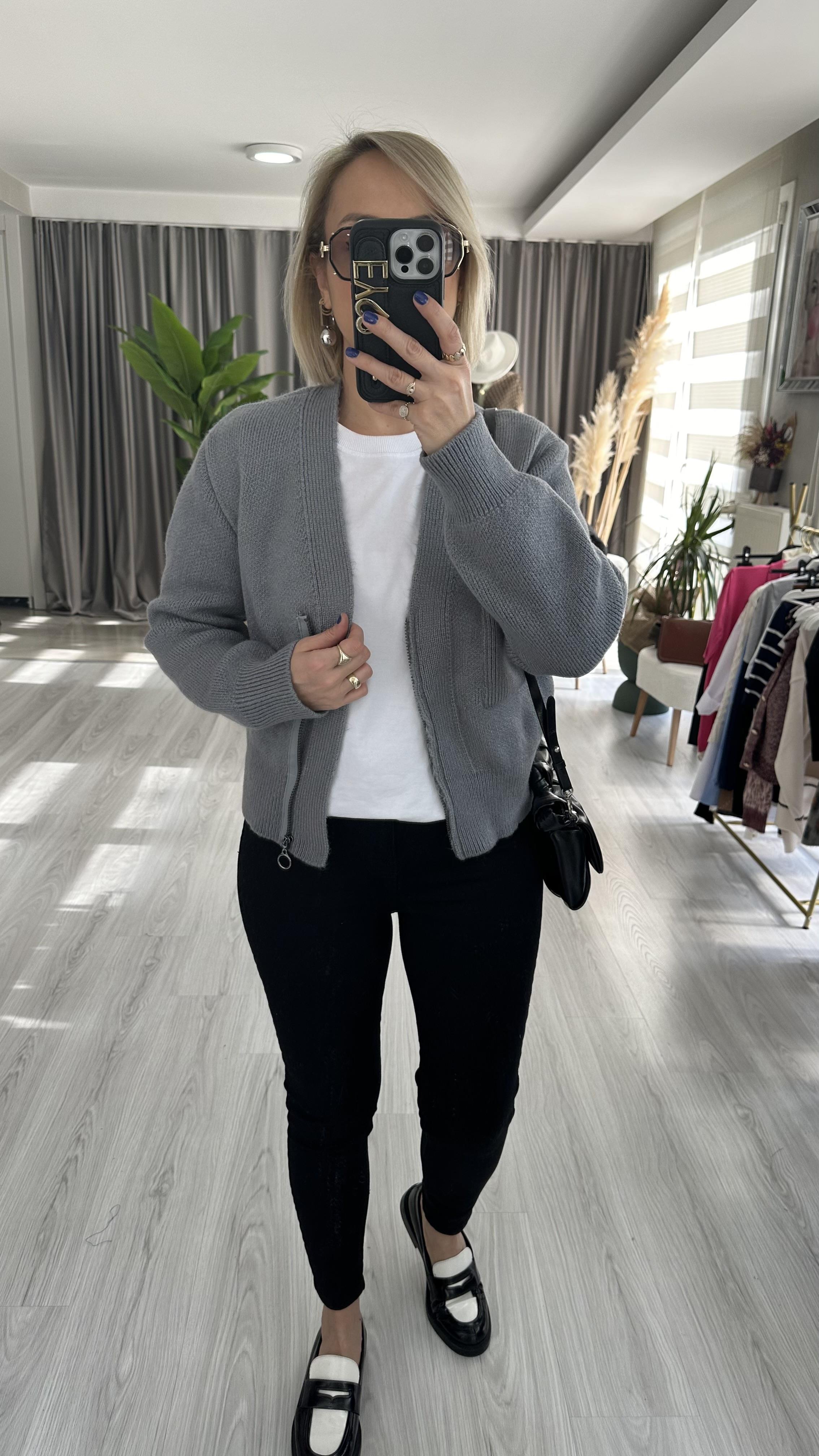 TOK DOKUDA CEPLİ,FERMUARLI ANTRASİT HIRKA