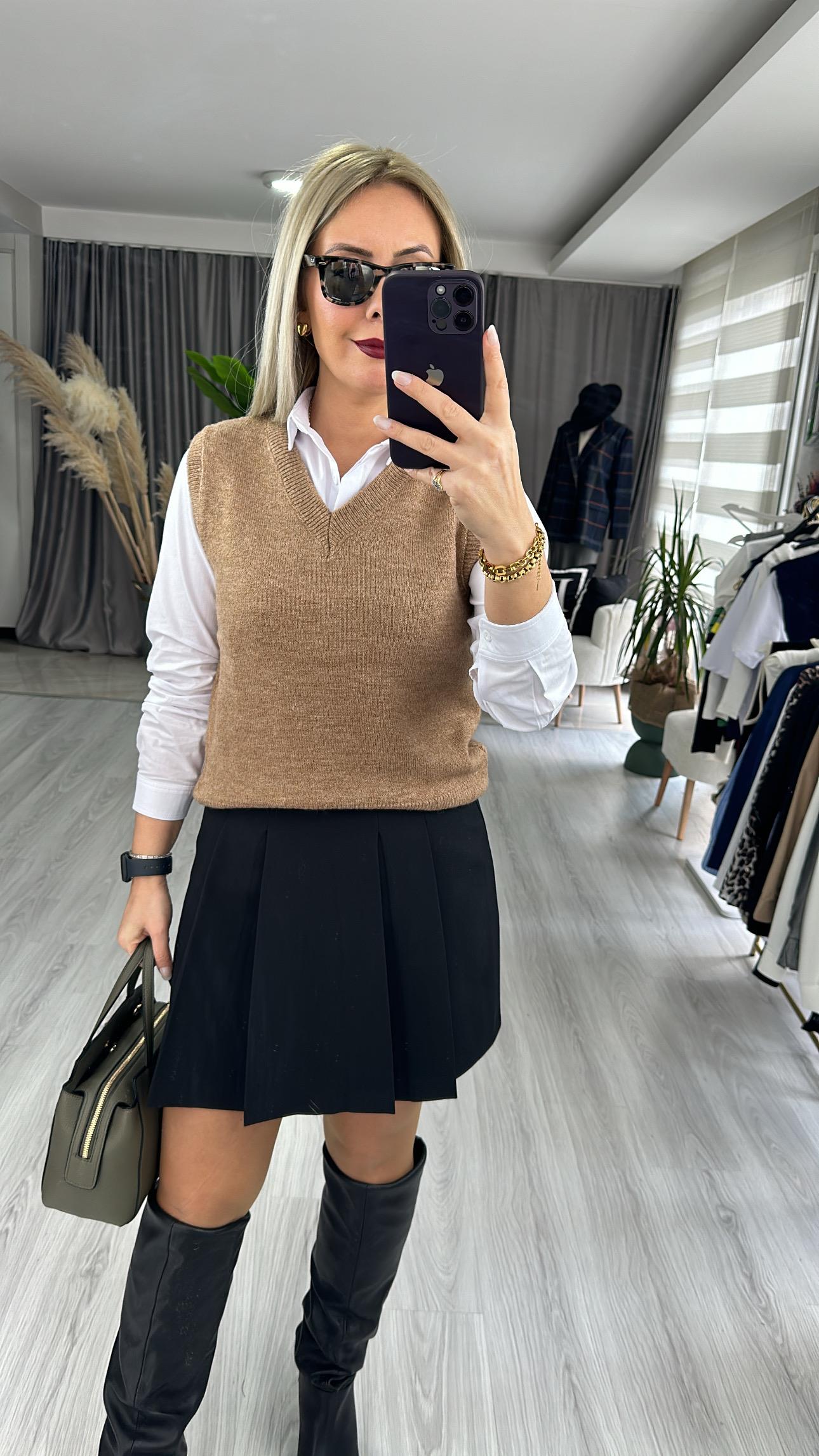 V YAKA CAMEL TRİKO SÜVETER