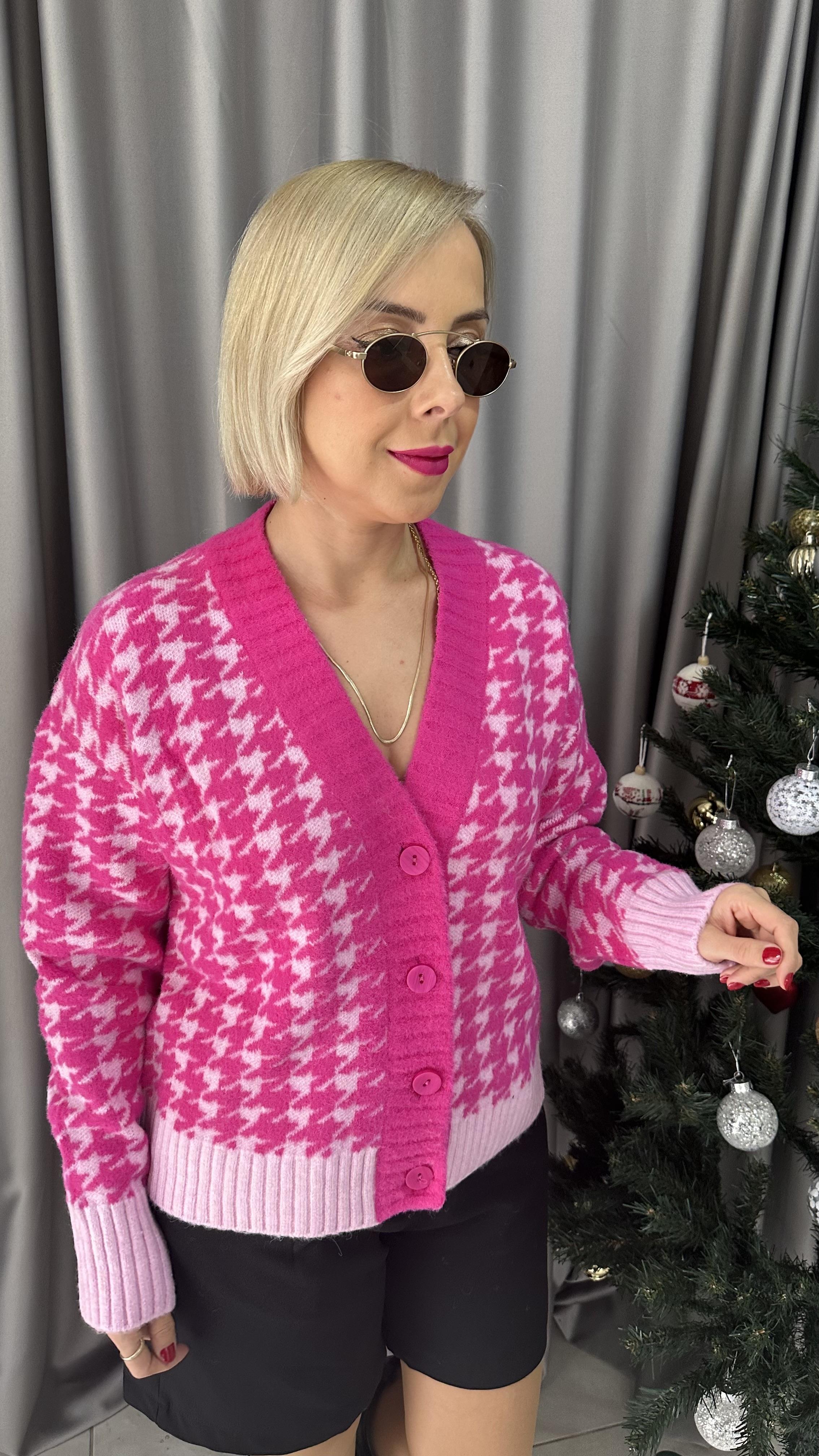 V YAKA JAKAR DESEN FUŞYA, PEMBE HIRKA
