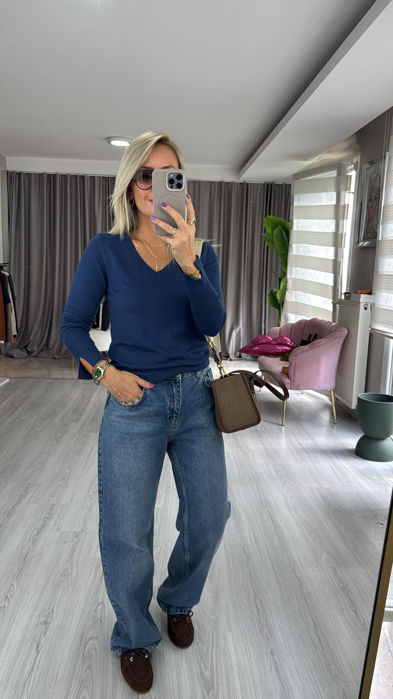 V Yaka Kolu Yırtmaçlı İndigo Dilvin Triko 
