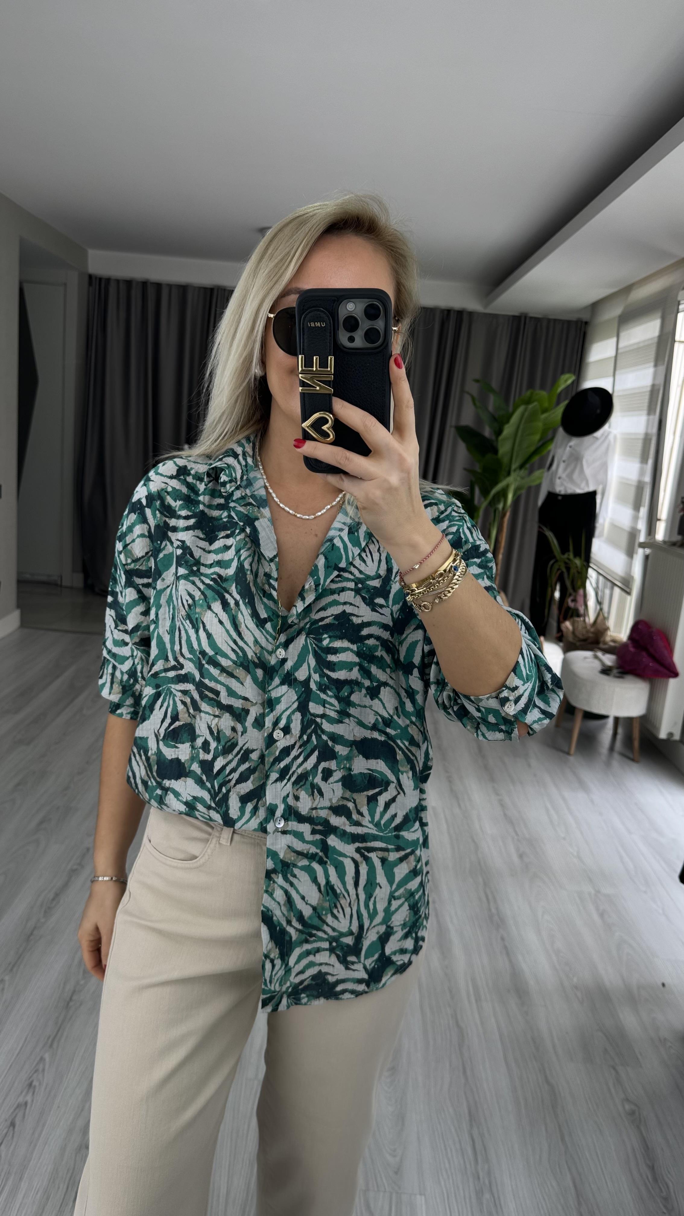 YEŞİL DESENLİ TENCEL GÖMLEK