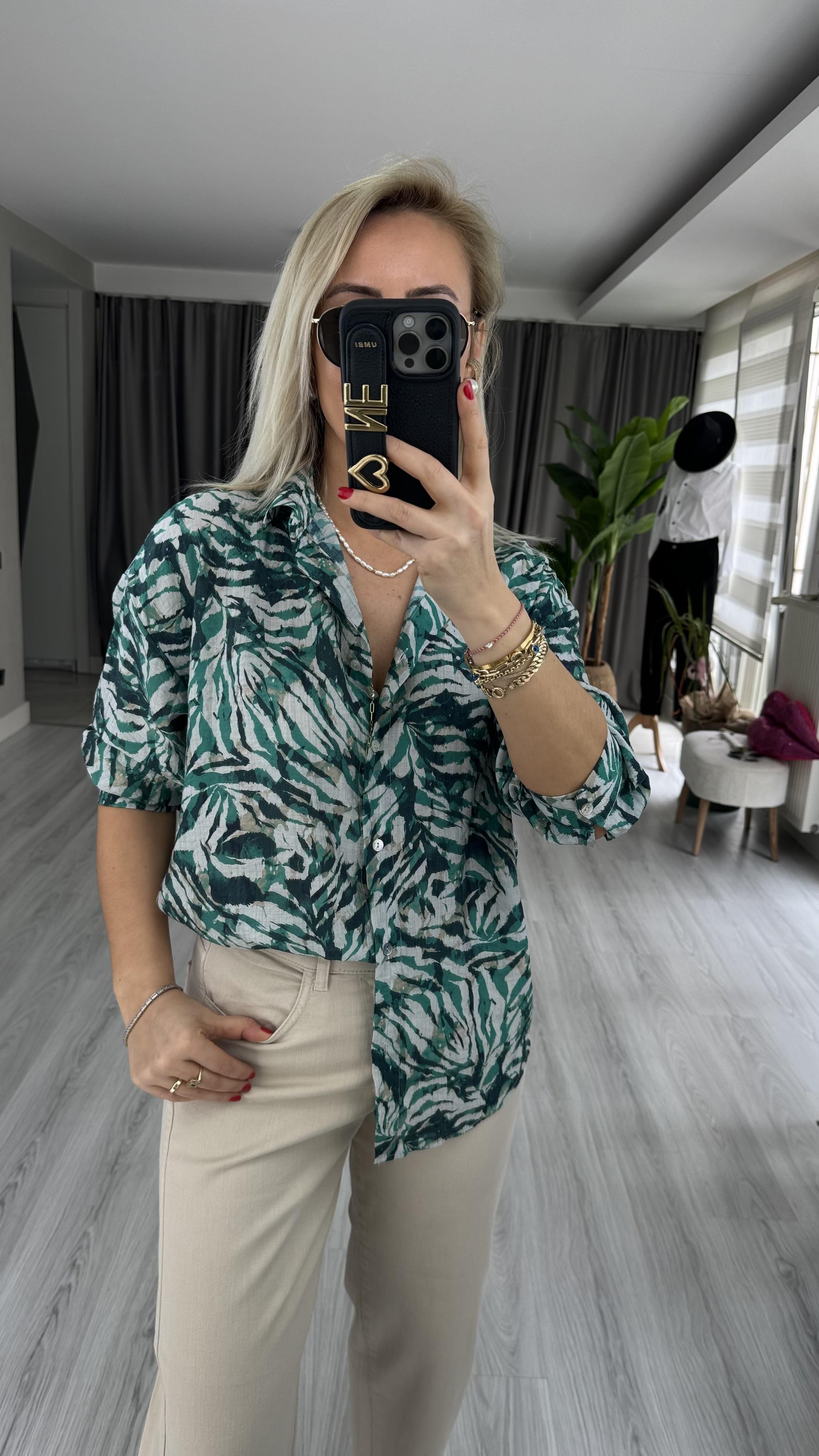 YEŞİL DESENLİ TENCEL GÖMLEK