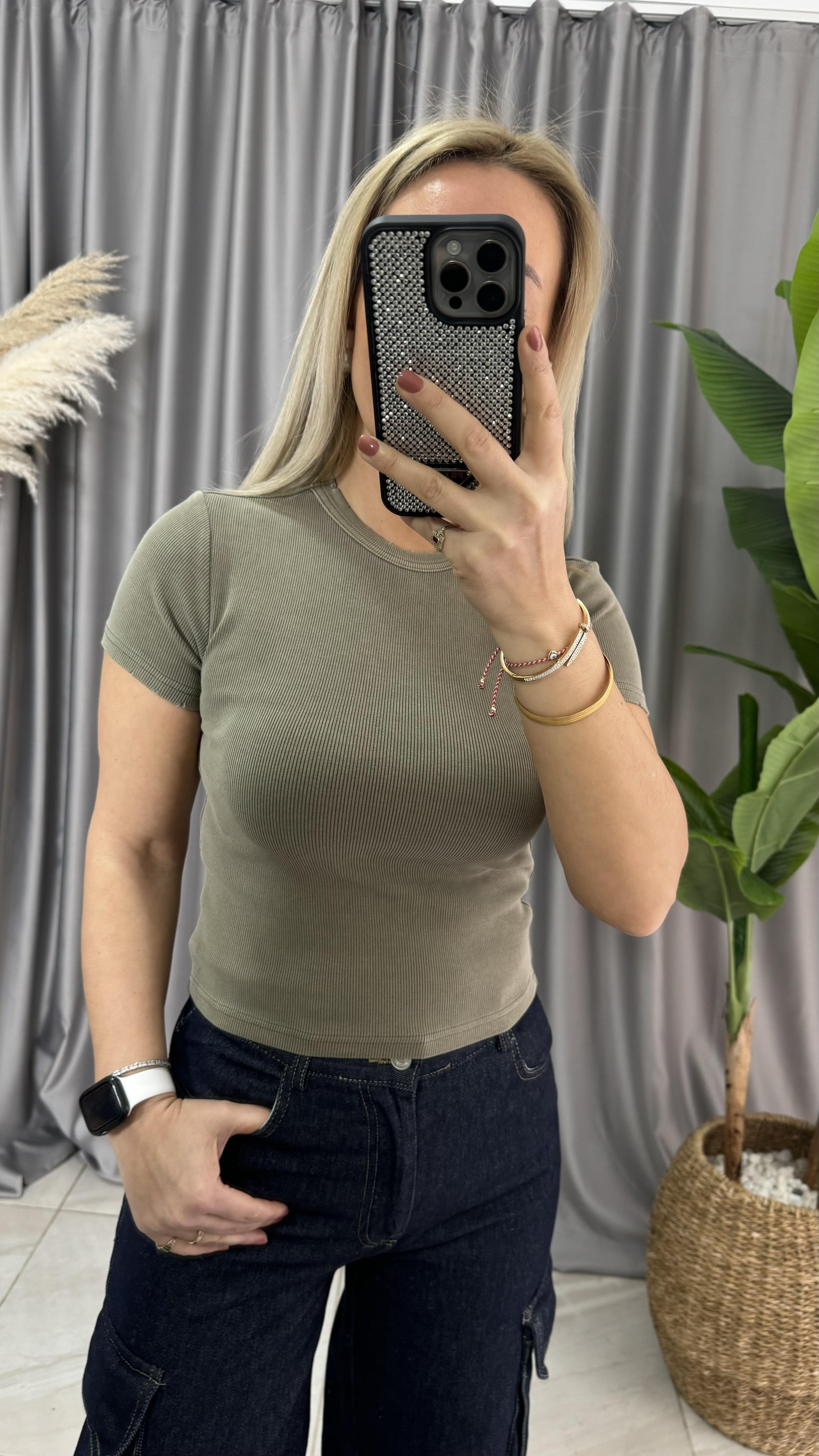 YIKAMA EFEKTLİ HAKİ TİŞÖRT