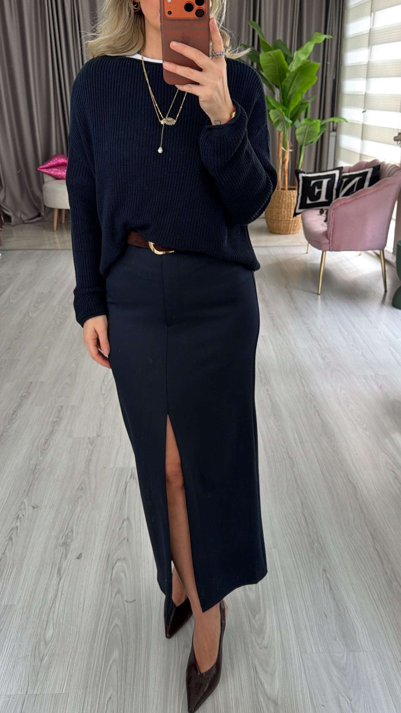 Yırtmaçlı Lacivert Midi Kalem Etek