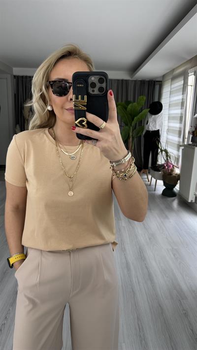 %100 PAMUKLU ARKASI UZUN BEJ TİŞÖRT