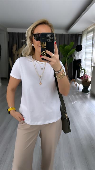 %100 PAMUKLU ARKASI UZUN BEYAZ TİŞÖRT