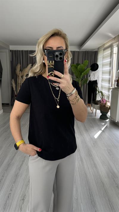 %100 PAMUKLU ARKASI UZUN SİYAH TİŞÖRT