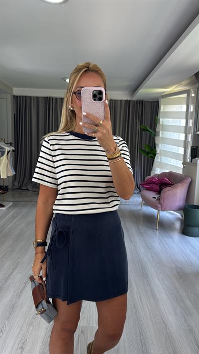 %100 Pamuklu Lacivert Çizgili Ekru Yarım Kol T-shirt