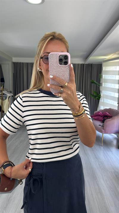 %100 Pamuklu Lacivert Çizgili Ekru Yarım Kol T-shirt