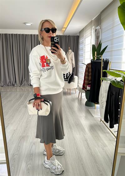 A Baskılı Kaplan Nakışlı Ekru Sweat