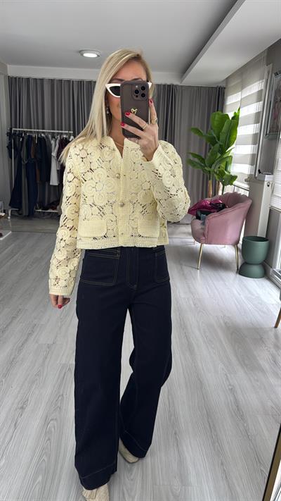 Açık Sarı Dantel Hırka