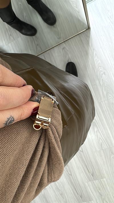 Aksesuar Detaylı Balıkçı Yaka Vizon Triko