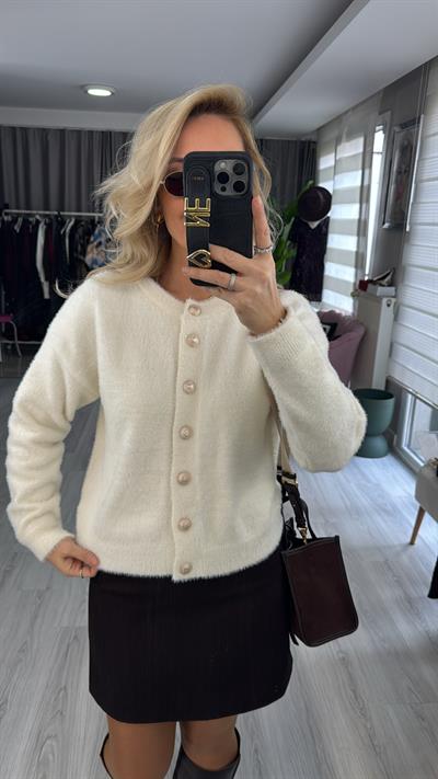 Arma Düğmeli Ekru Angora Triko Hırka