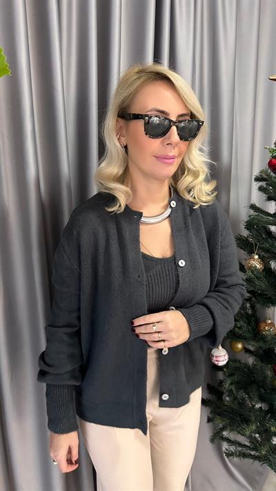 ASKILI BLUZLU, BALON KOL FÜME TRİKO TAKIM