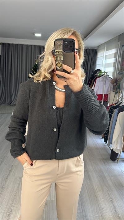 ASKILI BLUZLU, BALON KOL FÜME TRİKO TAKIM