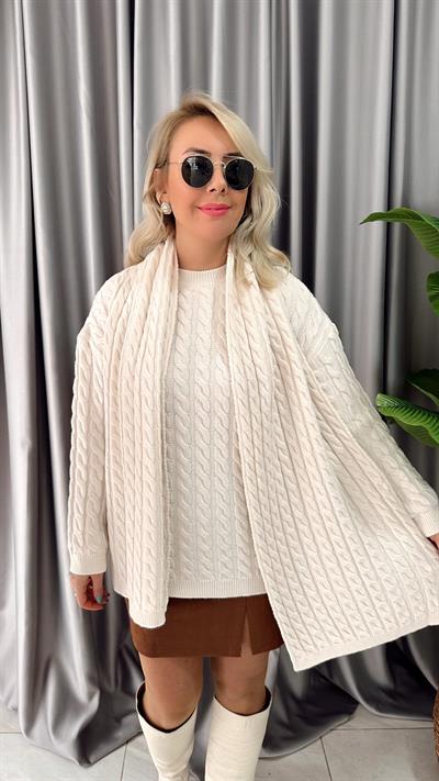 ATKILI SAÇ ÖRGÜLÜ EKRU TRİKO TAKIM